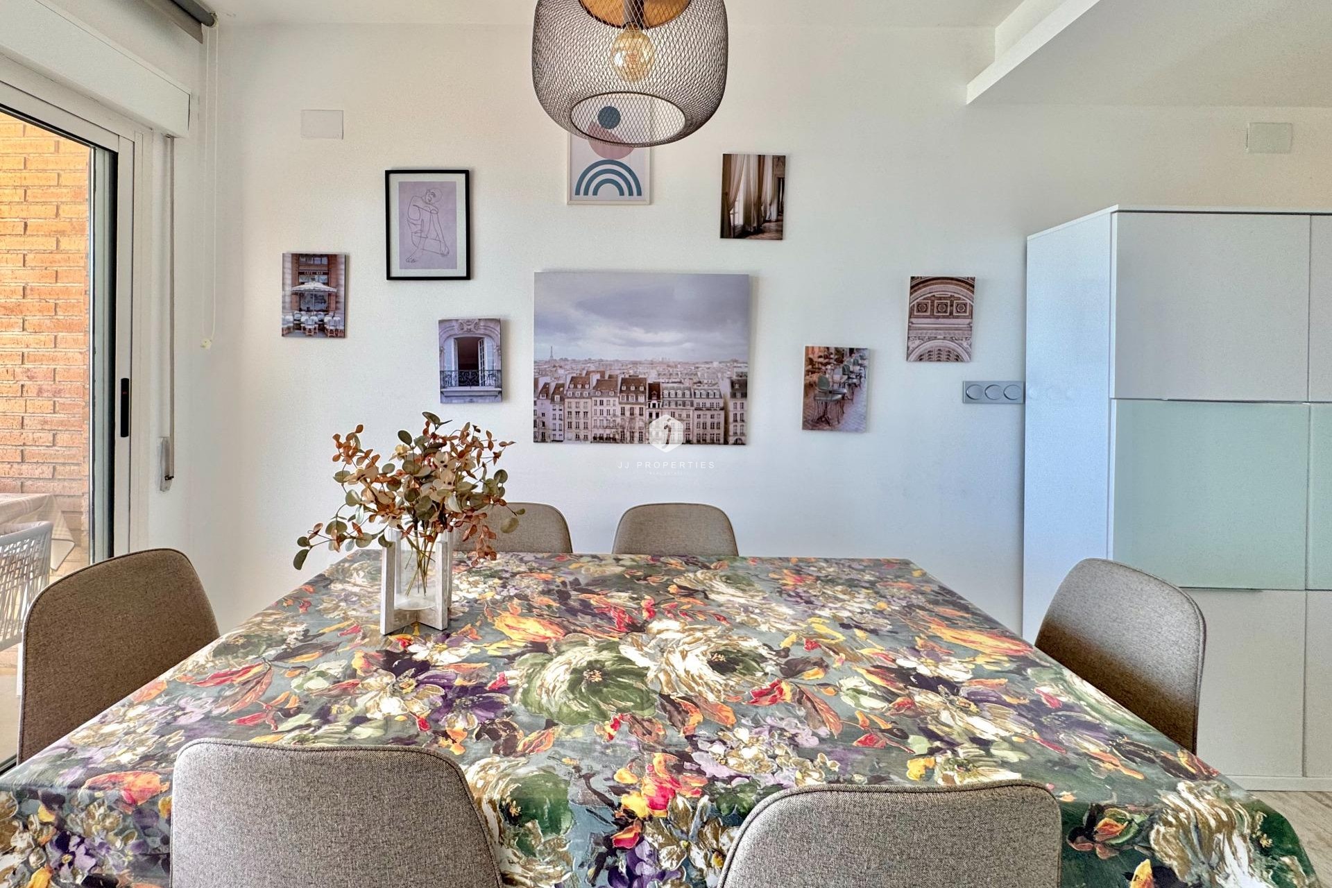 Tweedehands - Appartement / flat -
Torrevieja - Estacion de autobuses