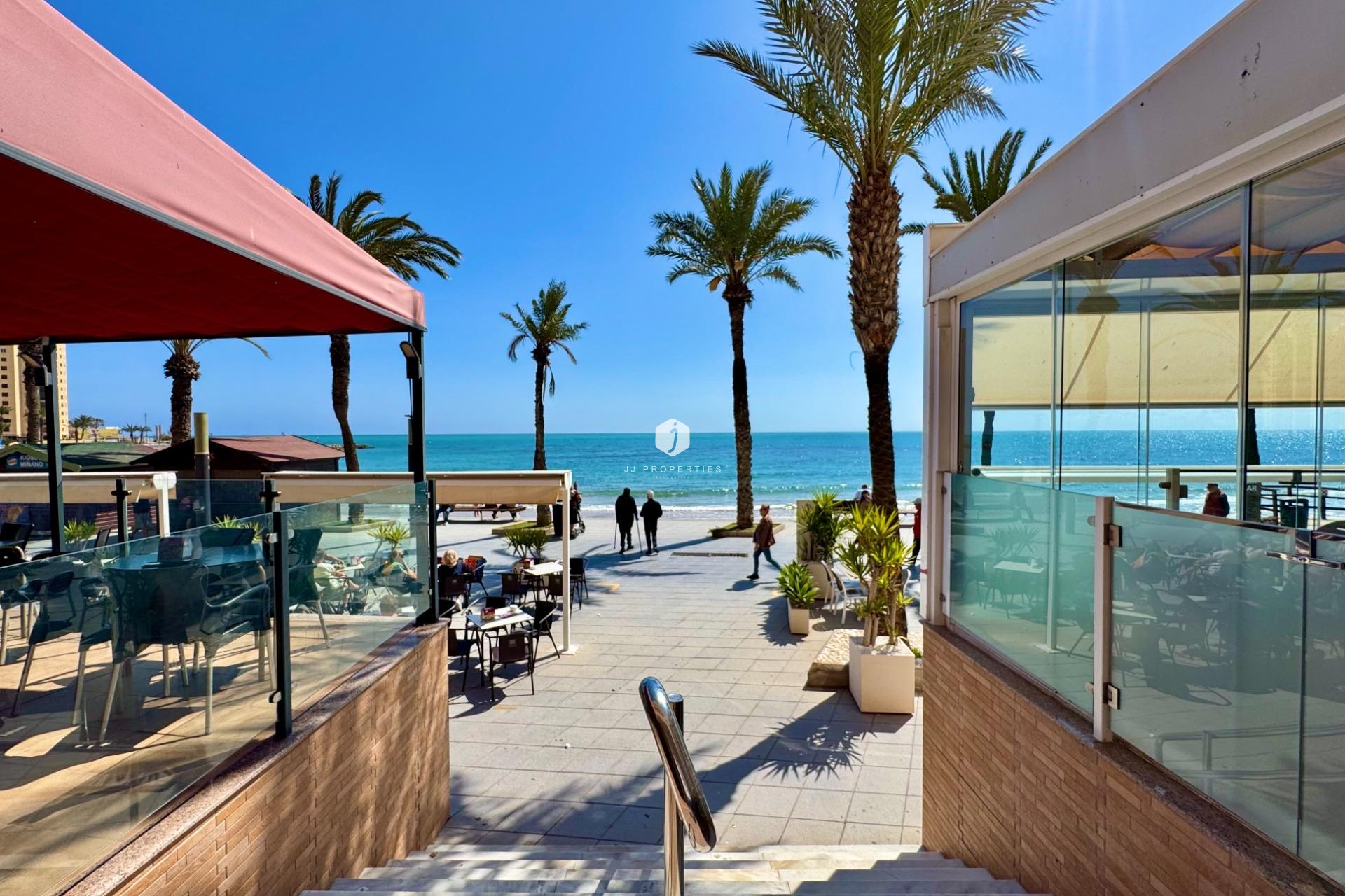 Tweedehands - Appartement / flat -
Torrevieja - Estacion de autobuses