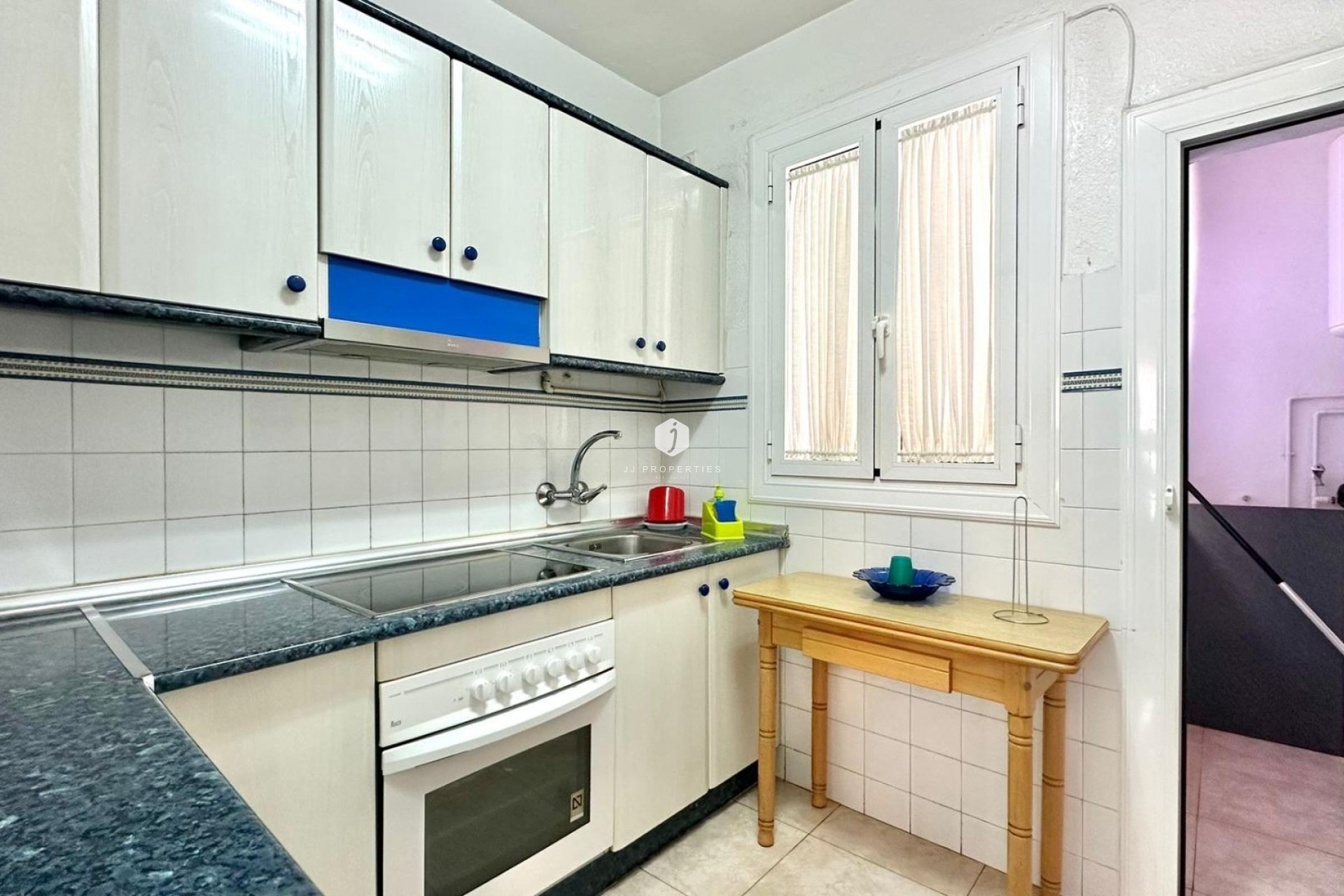 Tweedehands - Appartement / flat -
Torrevieja - Estacion de autobuses