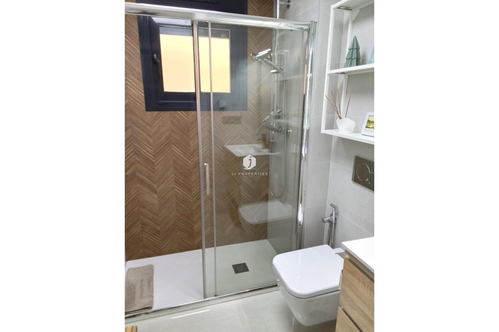 Tweedehands - Appartement / flat -
Torrevieja - Estacion de autobuses