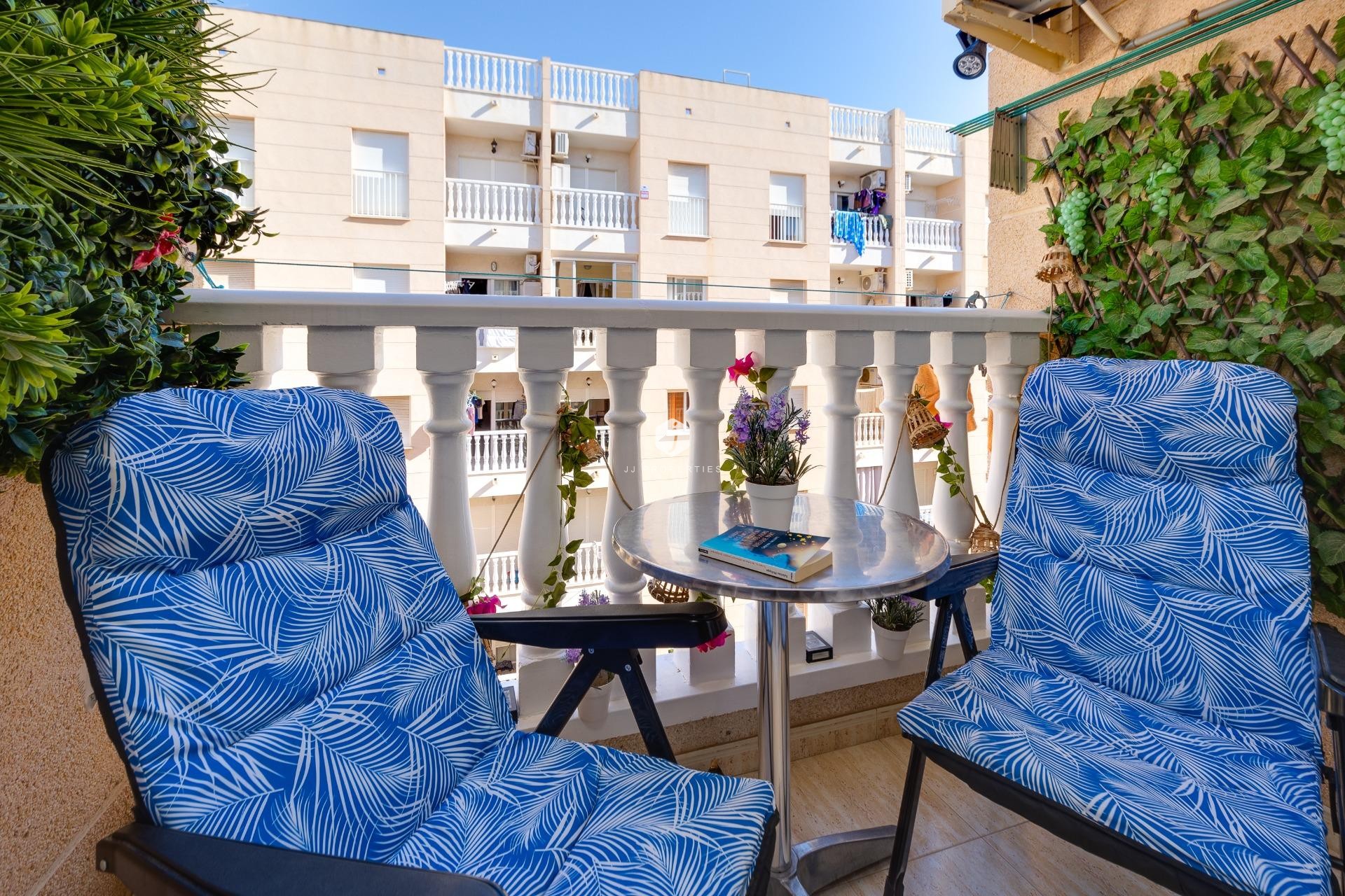 Tweedehands - Appartement / flat -
Torrevieja - Estacion de autobuses