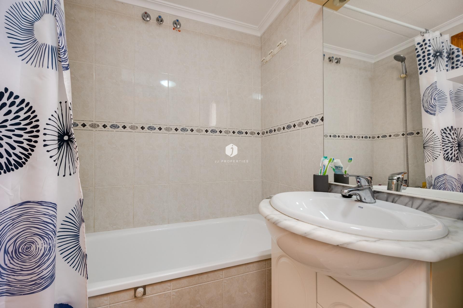 Tweedehands - Appartement / flat -
Torrevieja - Estacion de autobuses