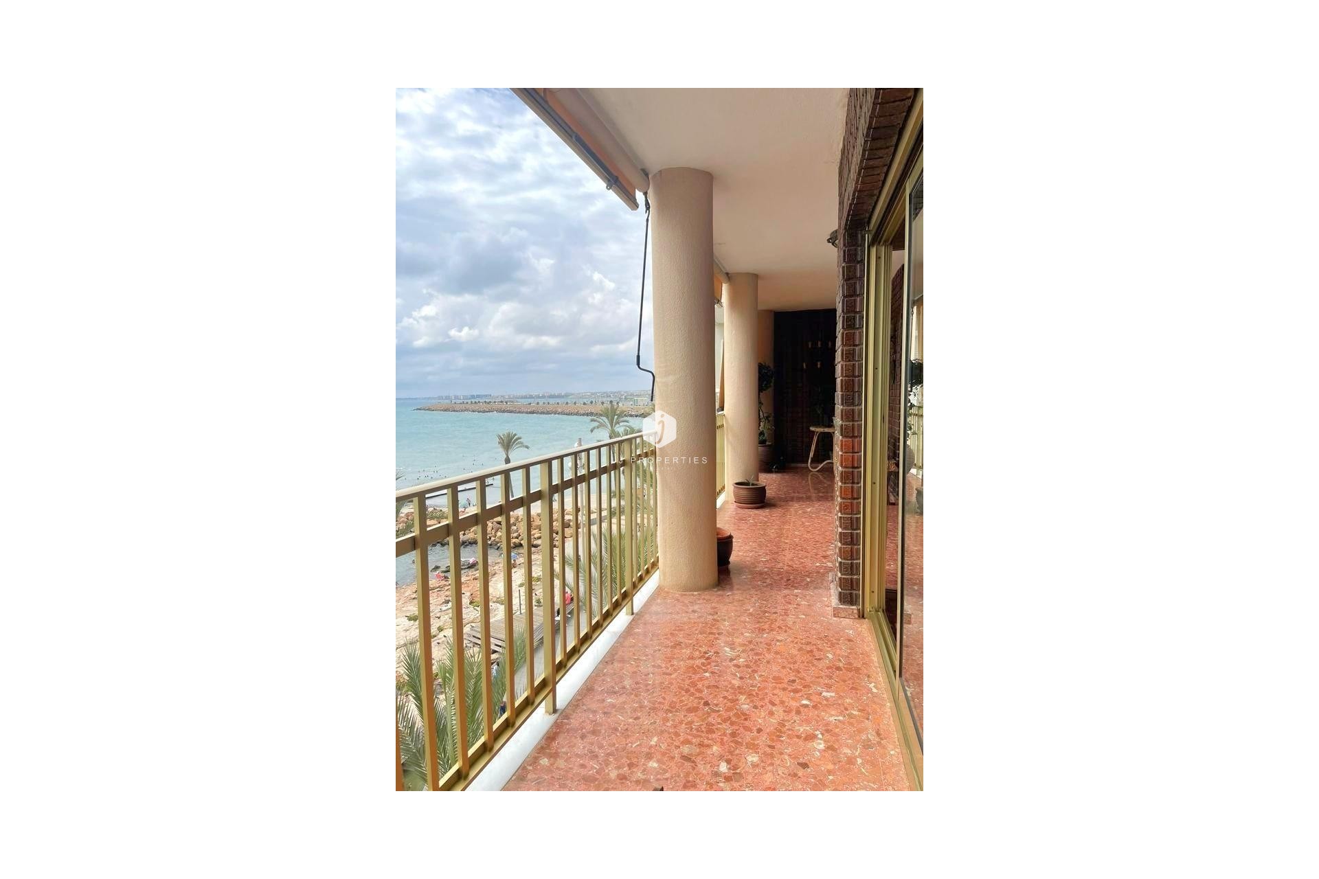 Tweedehands - Appartement / flat -
Torrevieja - Estacion de autobuses