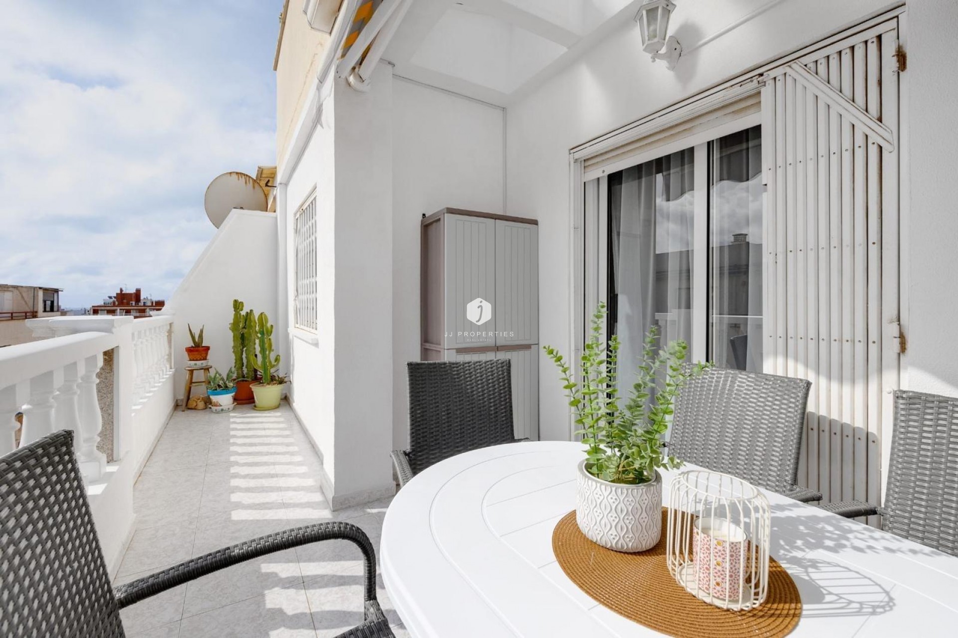 Tweedehands - Appartement / flat -
Torrevieja - Estacion de autobuses