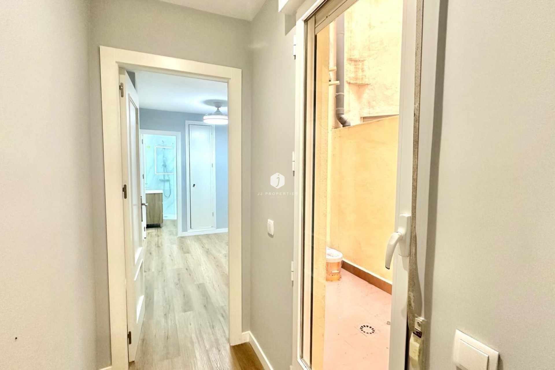 Tweedehands - Appartement / flat -
Torrevieja - La Mata Pueblo