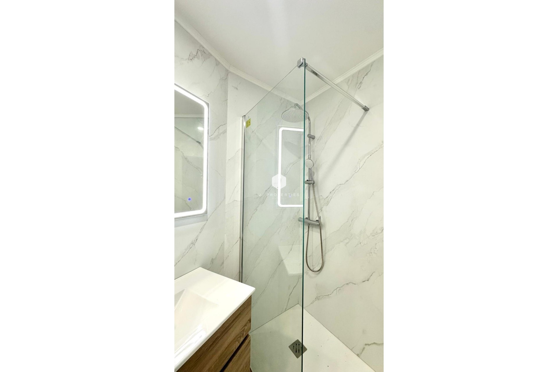 Tweedehands - Appartement / flat -
Torrevieja - La Mata Pueblo