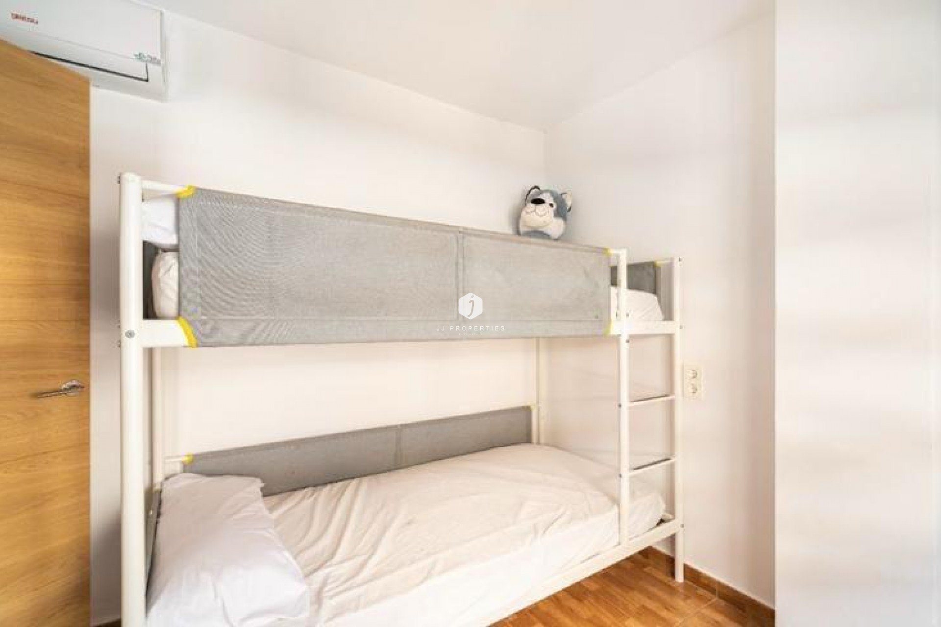 Tweedehands - Appartement / flat -
Torrevieja - La Mata Pueblo