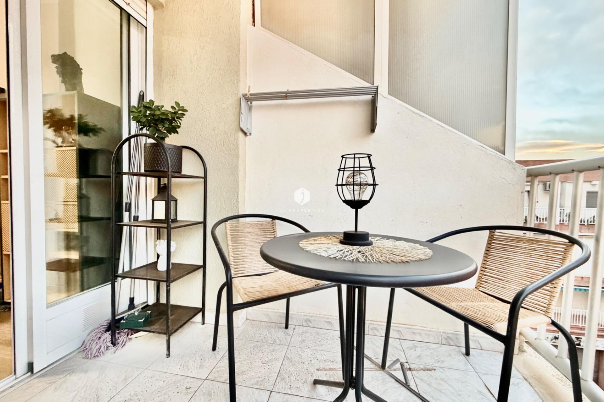 Tweedehands - Appartement / flat -
Torrevieja - La Mata Pueblo