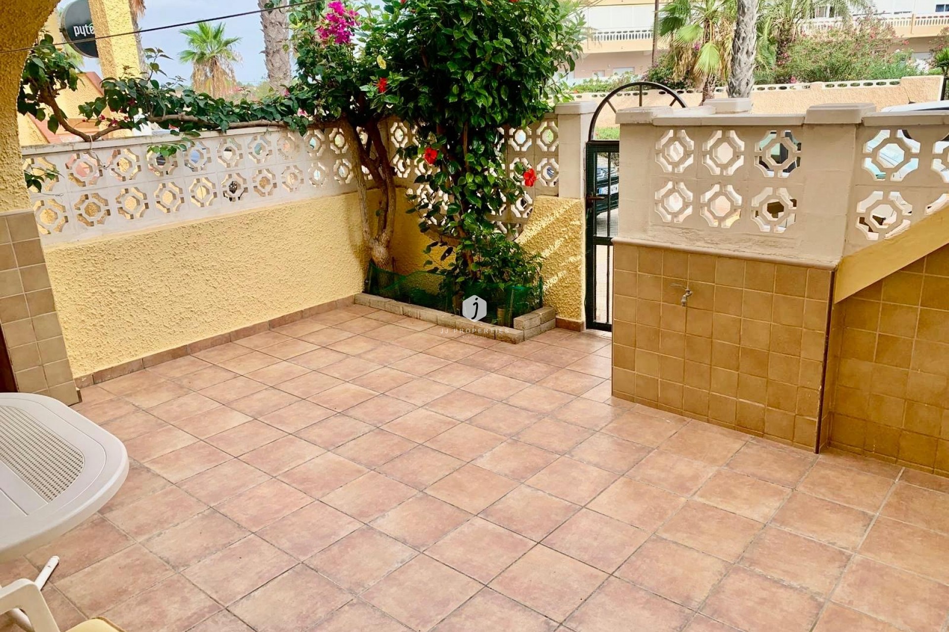 Tweedehands - Appartement / flat -
Torrevieja - La Mata