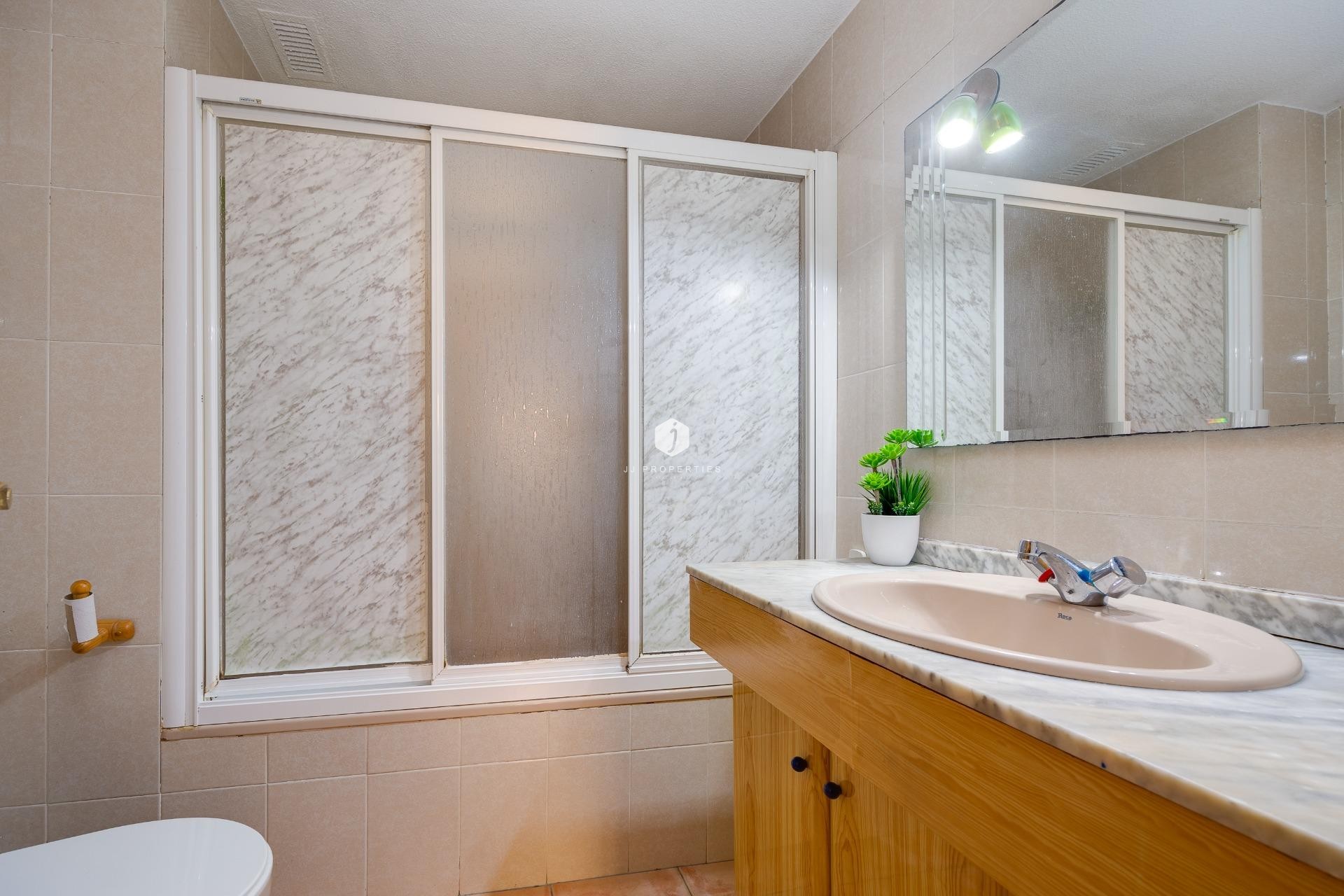 Tweedehands - Appartement / flat -
Torrevieja - La Mata