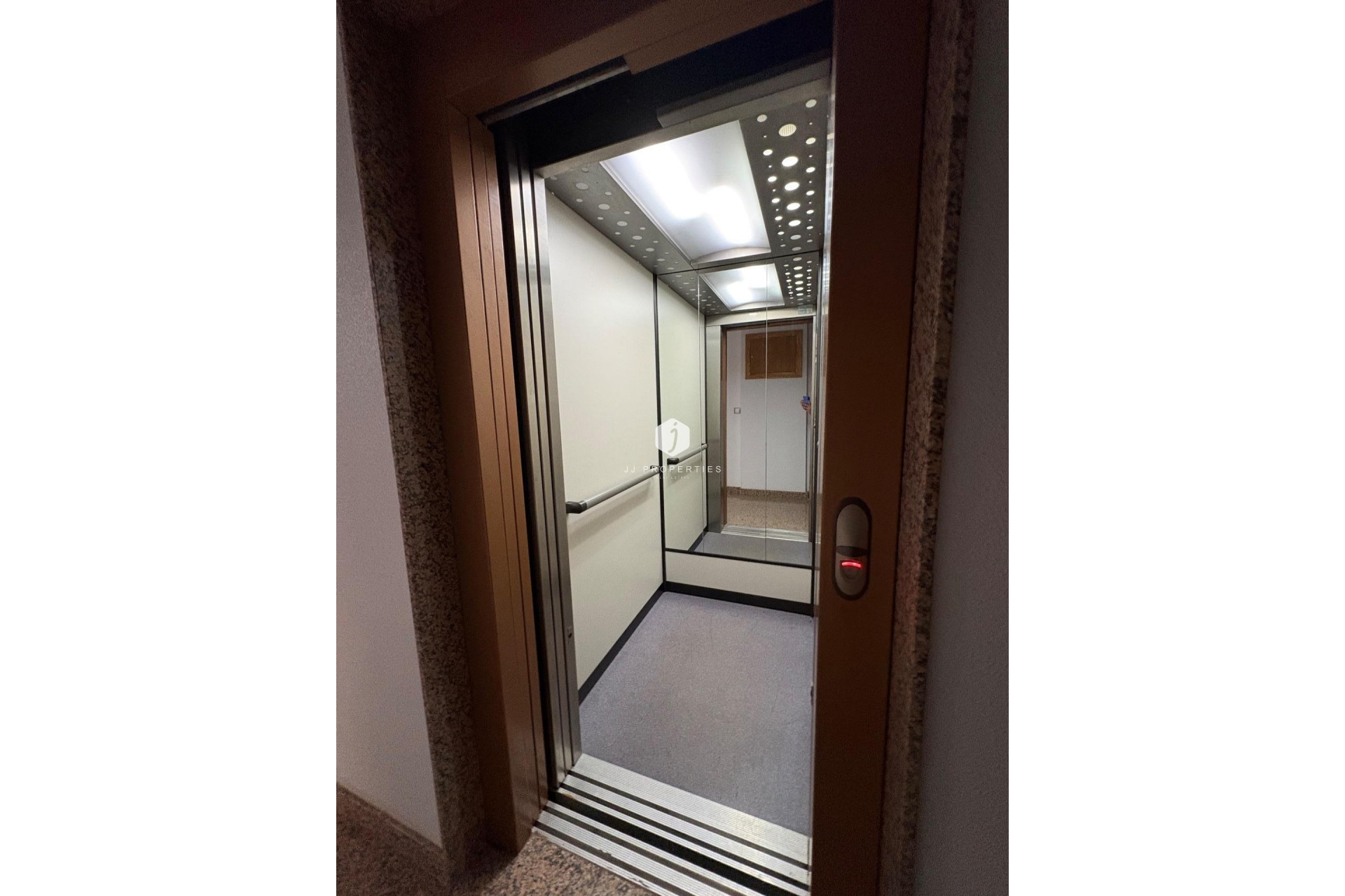 Tweedehands - Appartement / flat -
Torrevieja - La Mata