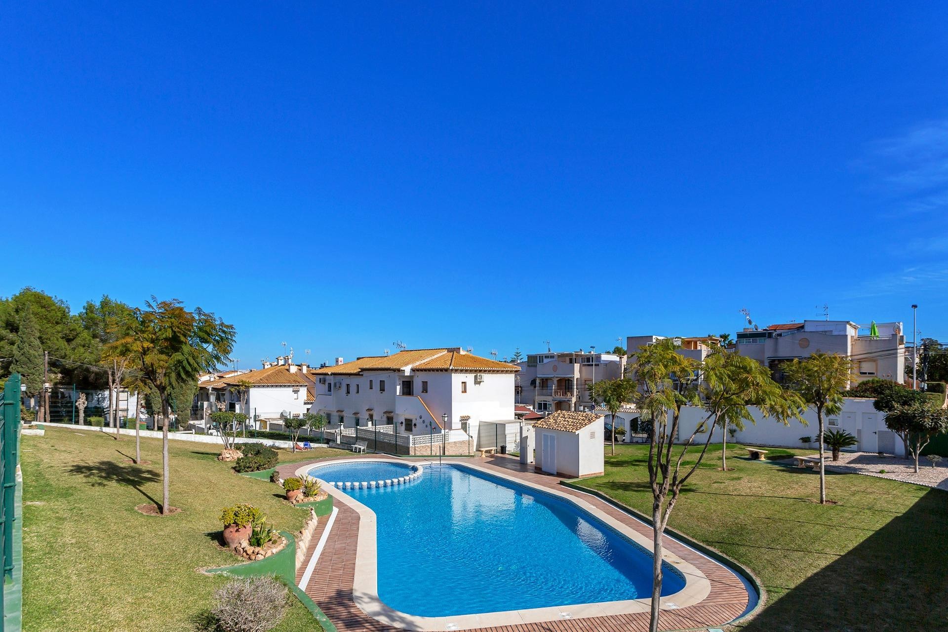 Tweedehands - Appartement / flat -
Torrevieja - Lago Jardin