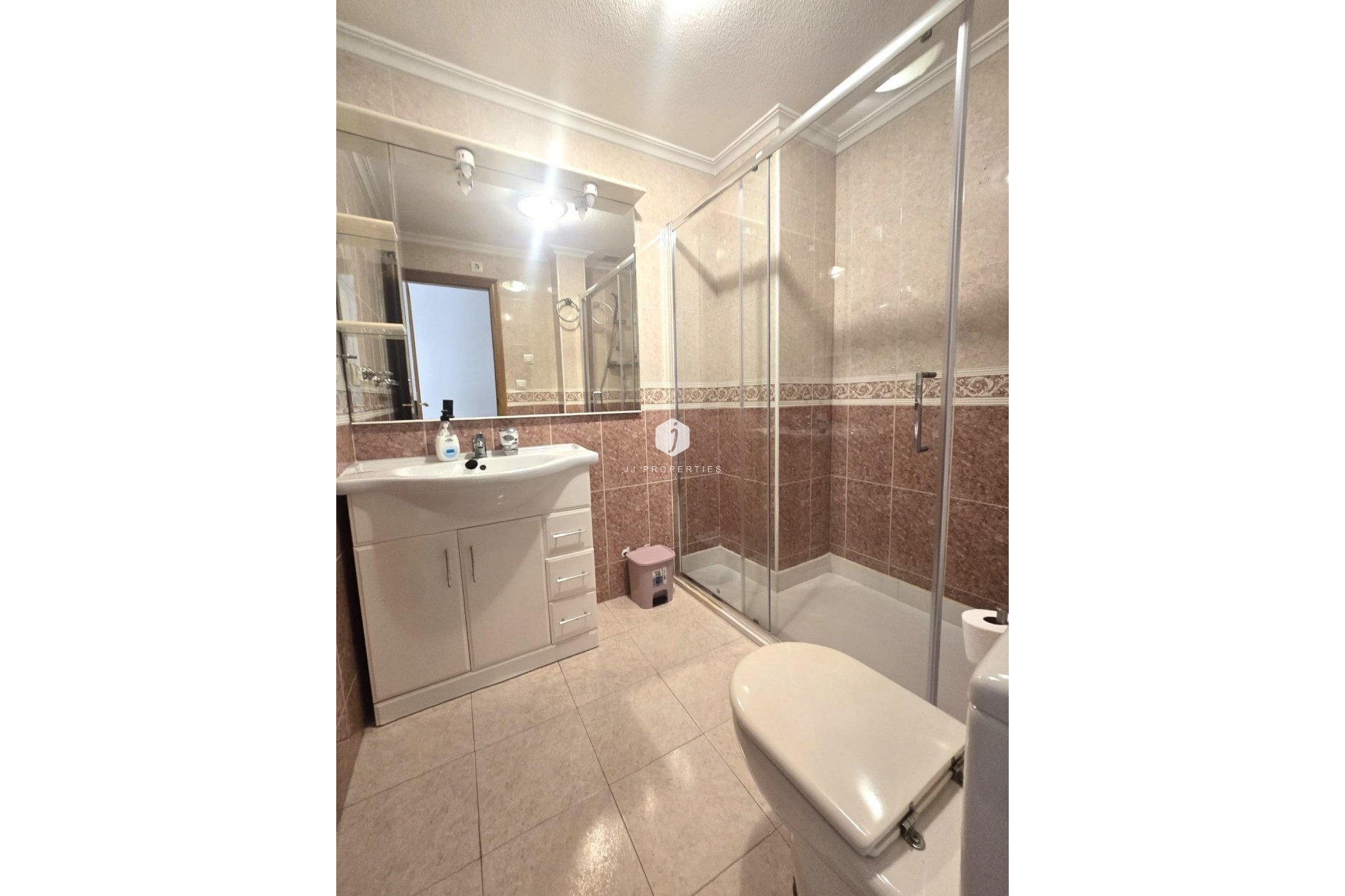 Tweedehands - Appartement / flat -
Torrevieja - Las Piscinas Naturales