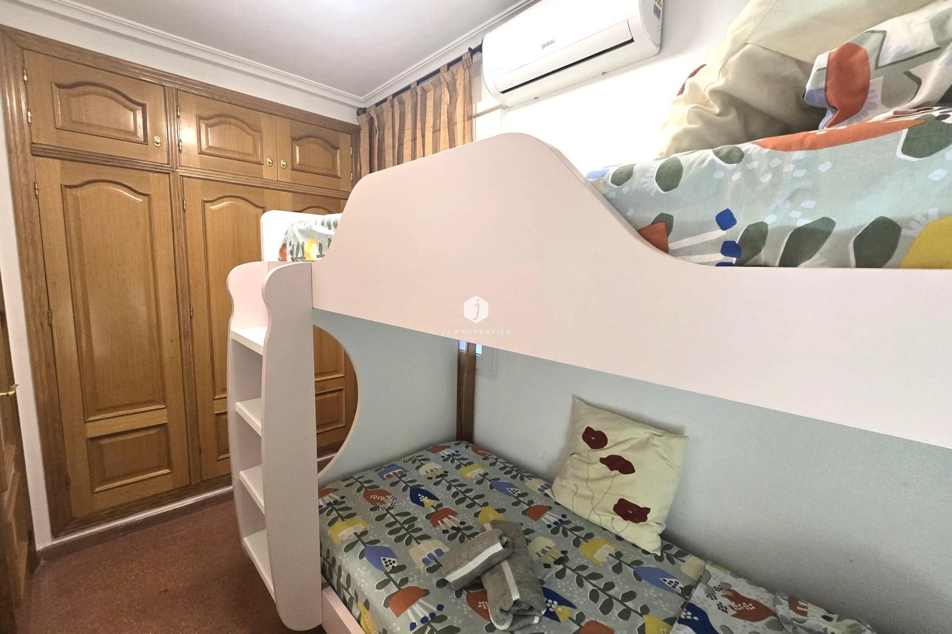 Tweedehands - Appartement / flat -
Torrevieja - Las Piscinas Naturales
