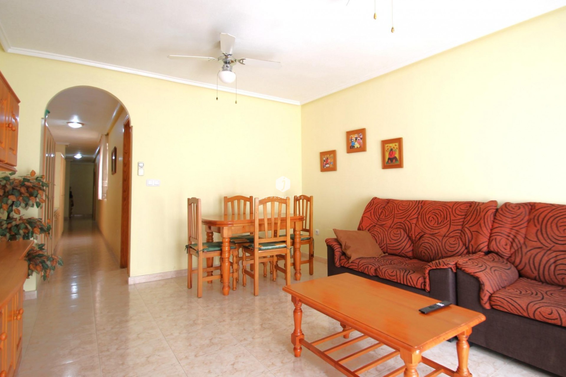 Tweedehands - Appartement / flat -
Torrevieja - Las Piscinas Naturales