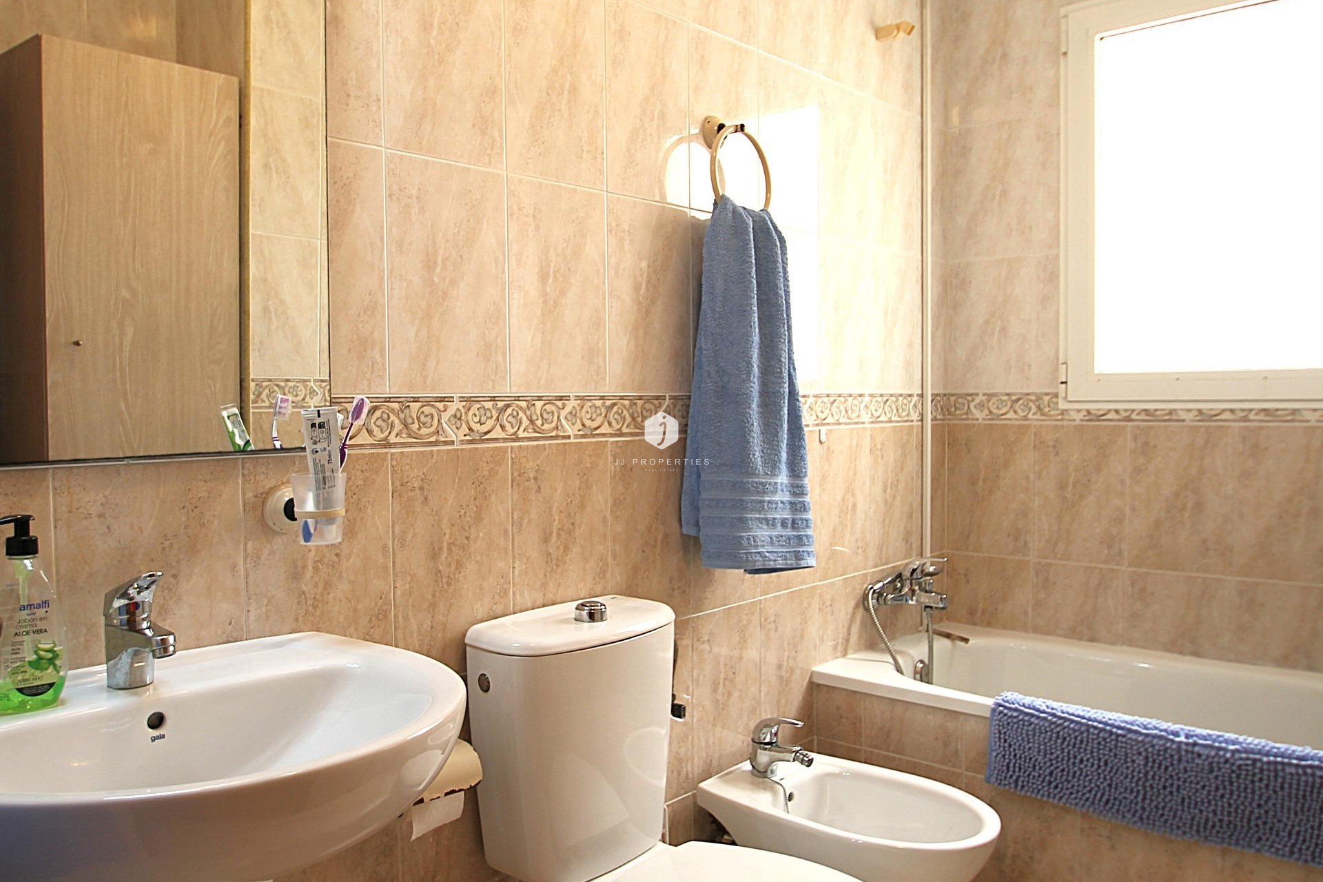 Tweedehands - Appartement / flat -
Torrevieja - Las Piscinas Naturales