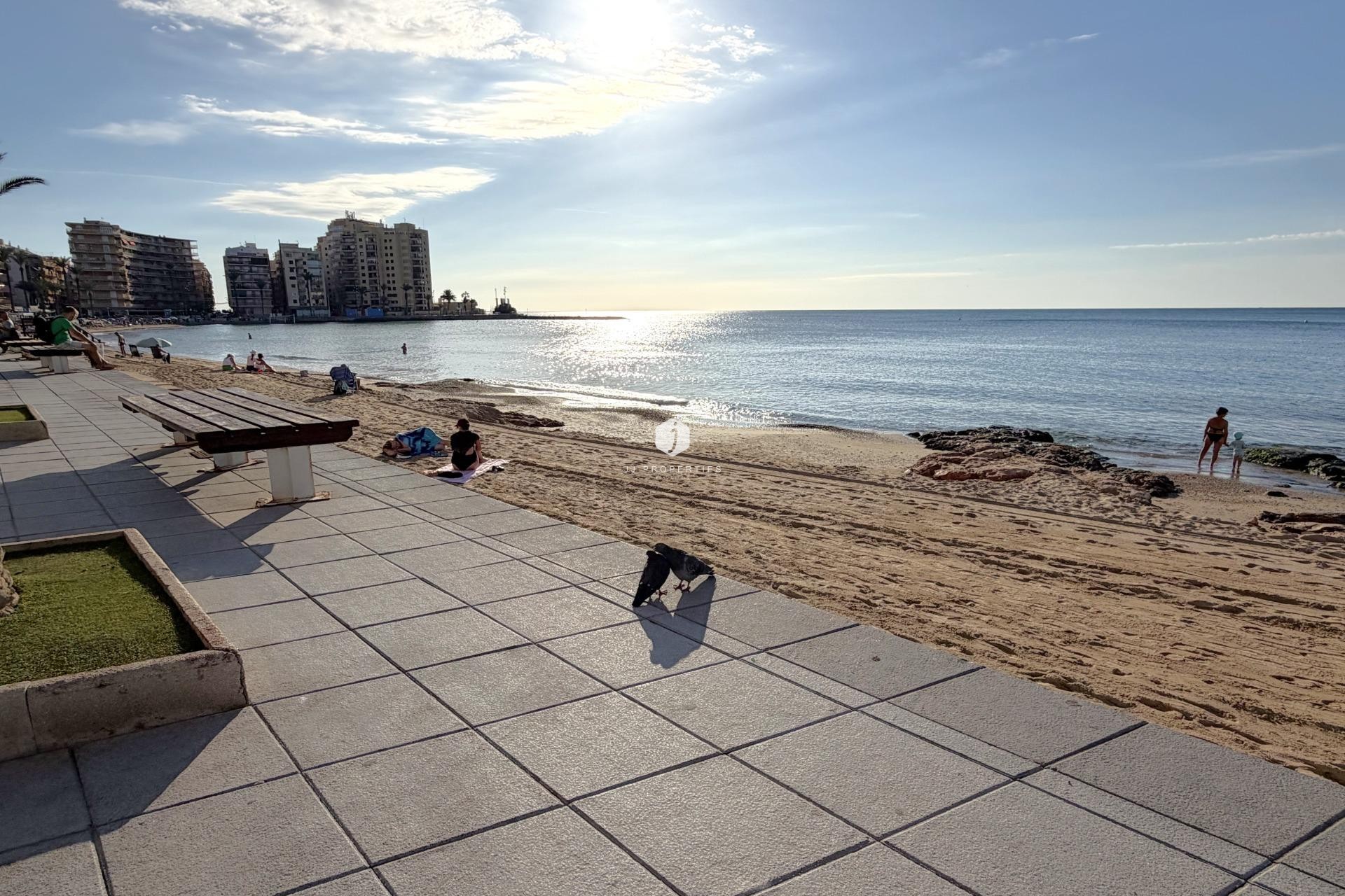 Tweedehands - Appartement / flat -
Torrevieja - Las Piscinas Naturales