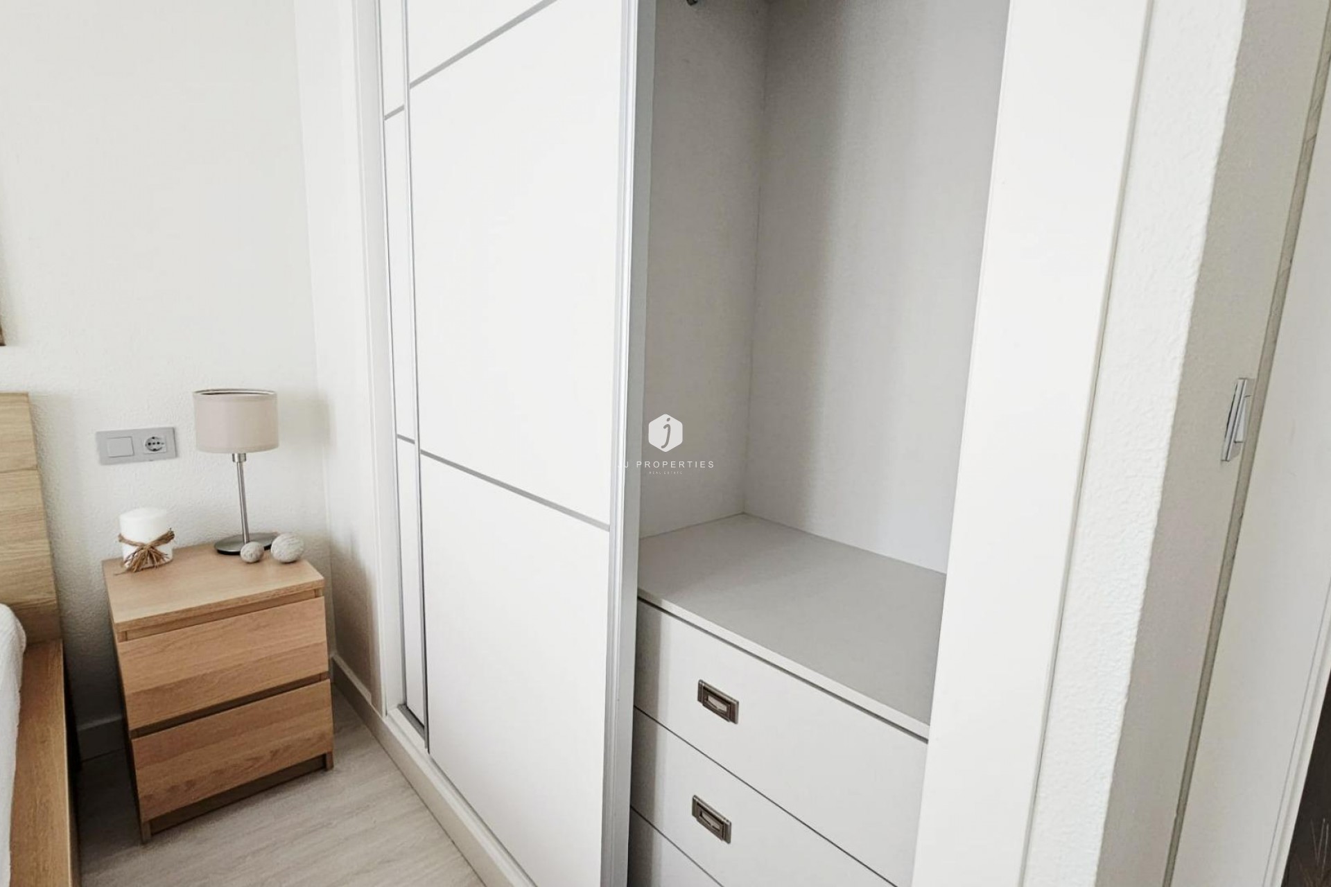 Tweedehands - Appartement / flat -
Torrevieja - Nueva Torrevieja