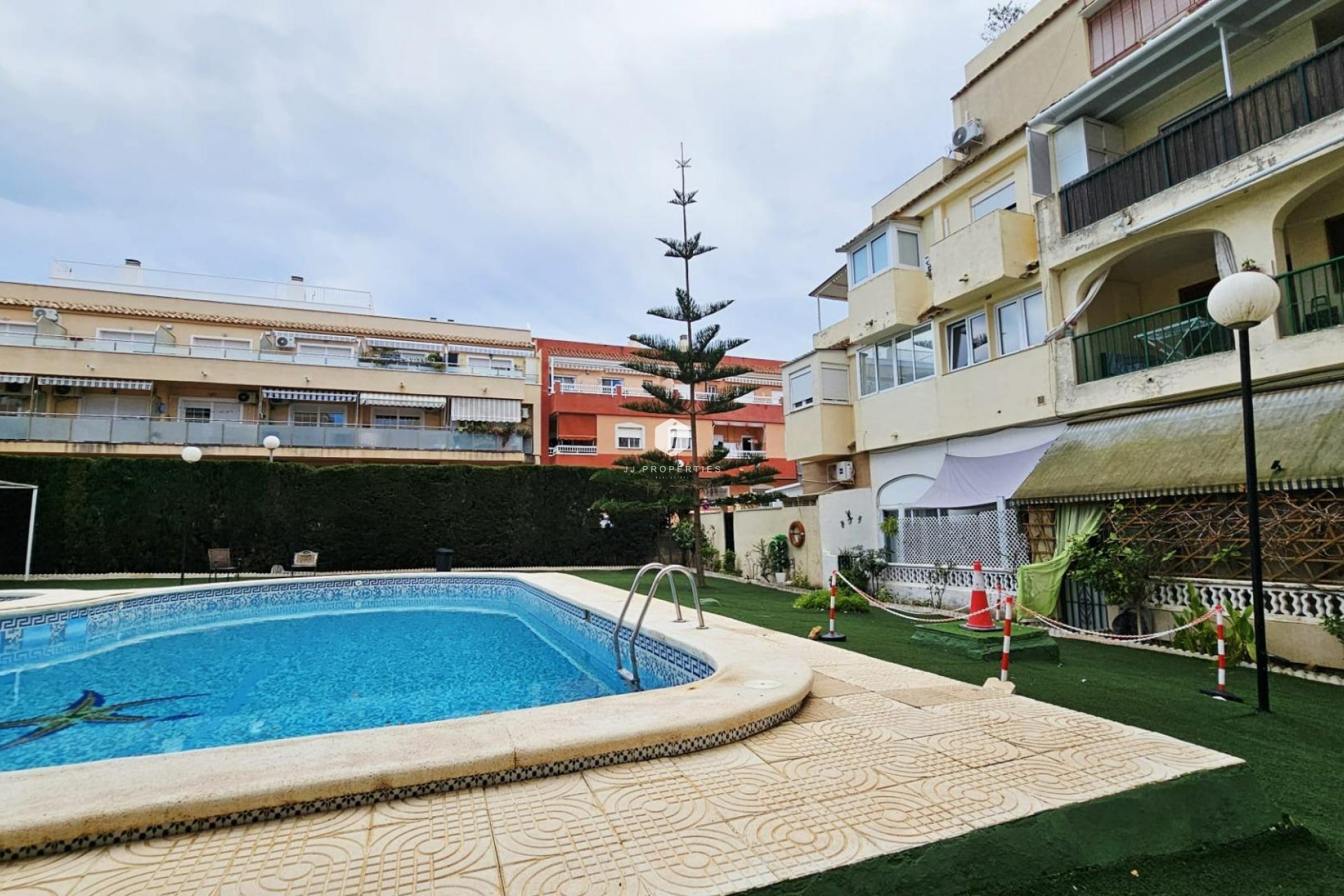 Tweedehands - Appartement / flat -
Torrevieja - Nueva Torrevieja