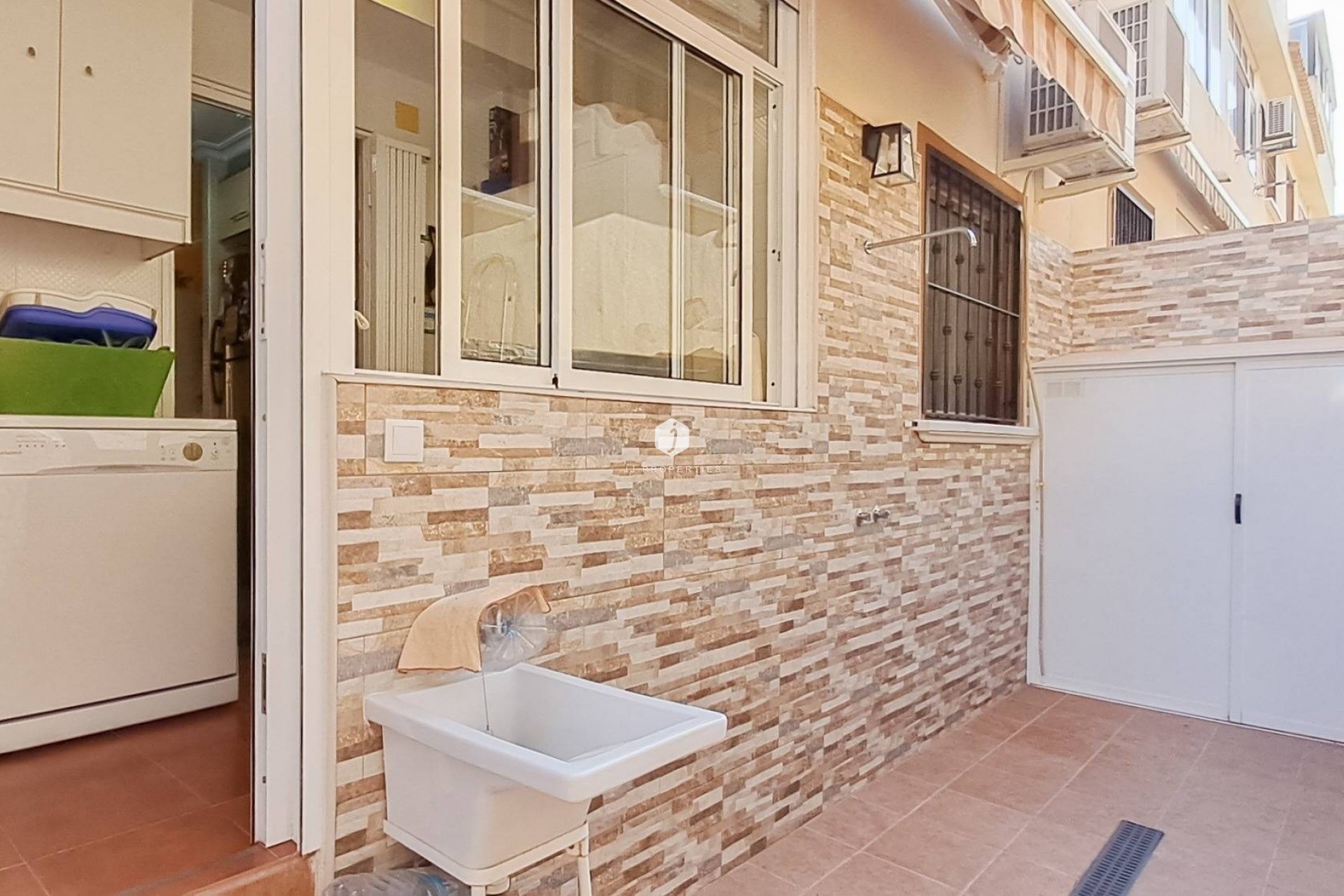 Tweedehands - Appartement / flat -
Torrevieja - Parque Acuático - Sector 25