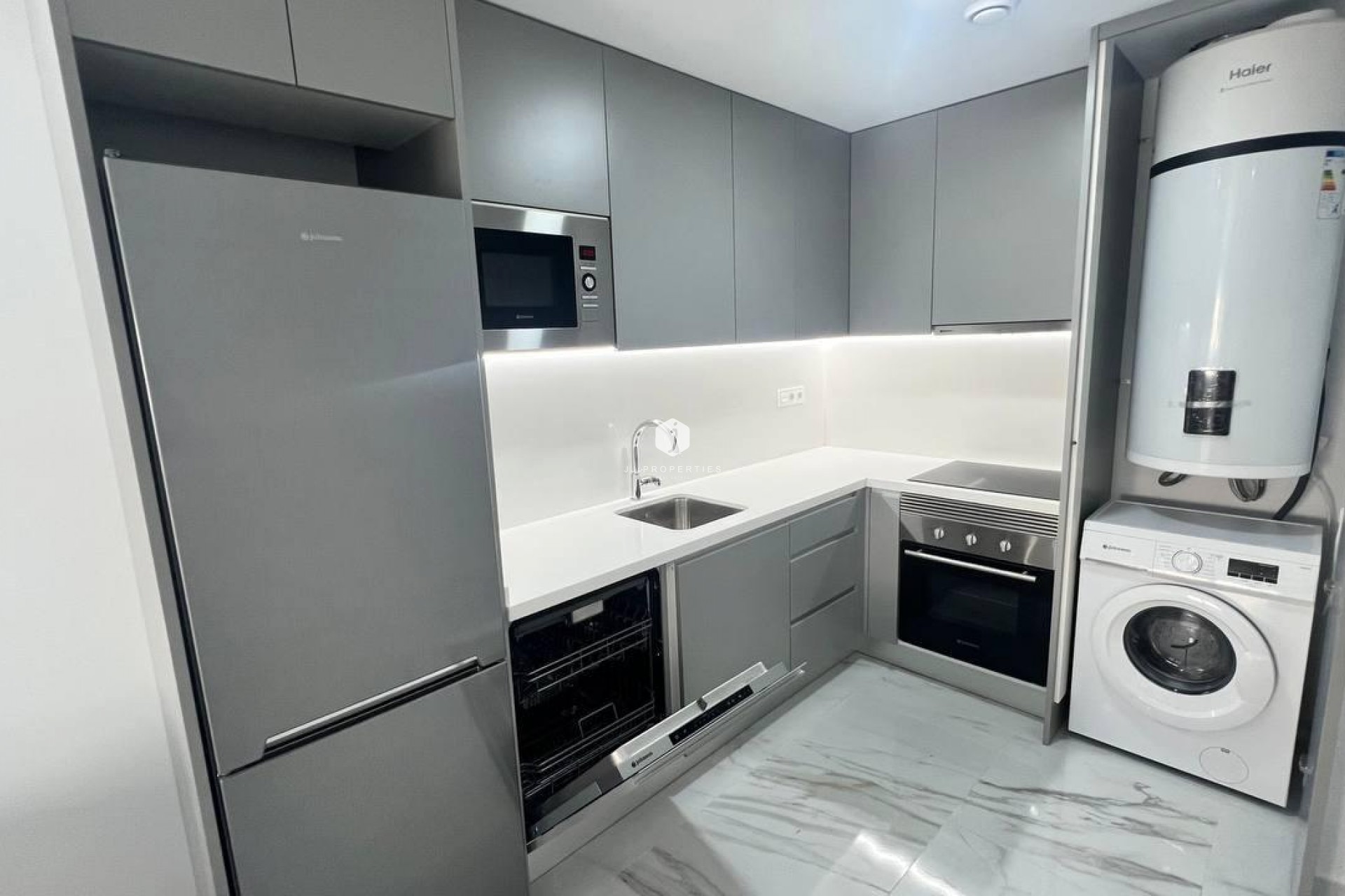 Tweedehands - Appartement / flat -
Torrevieja - PARQUE DE LAS NACIONES