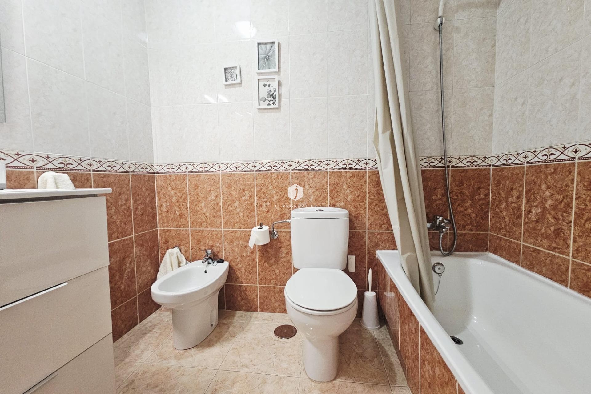 Tweedehands - Appartement / flat -
Torrevieja - PARQUE DE LAS NACIONES