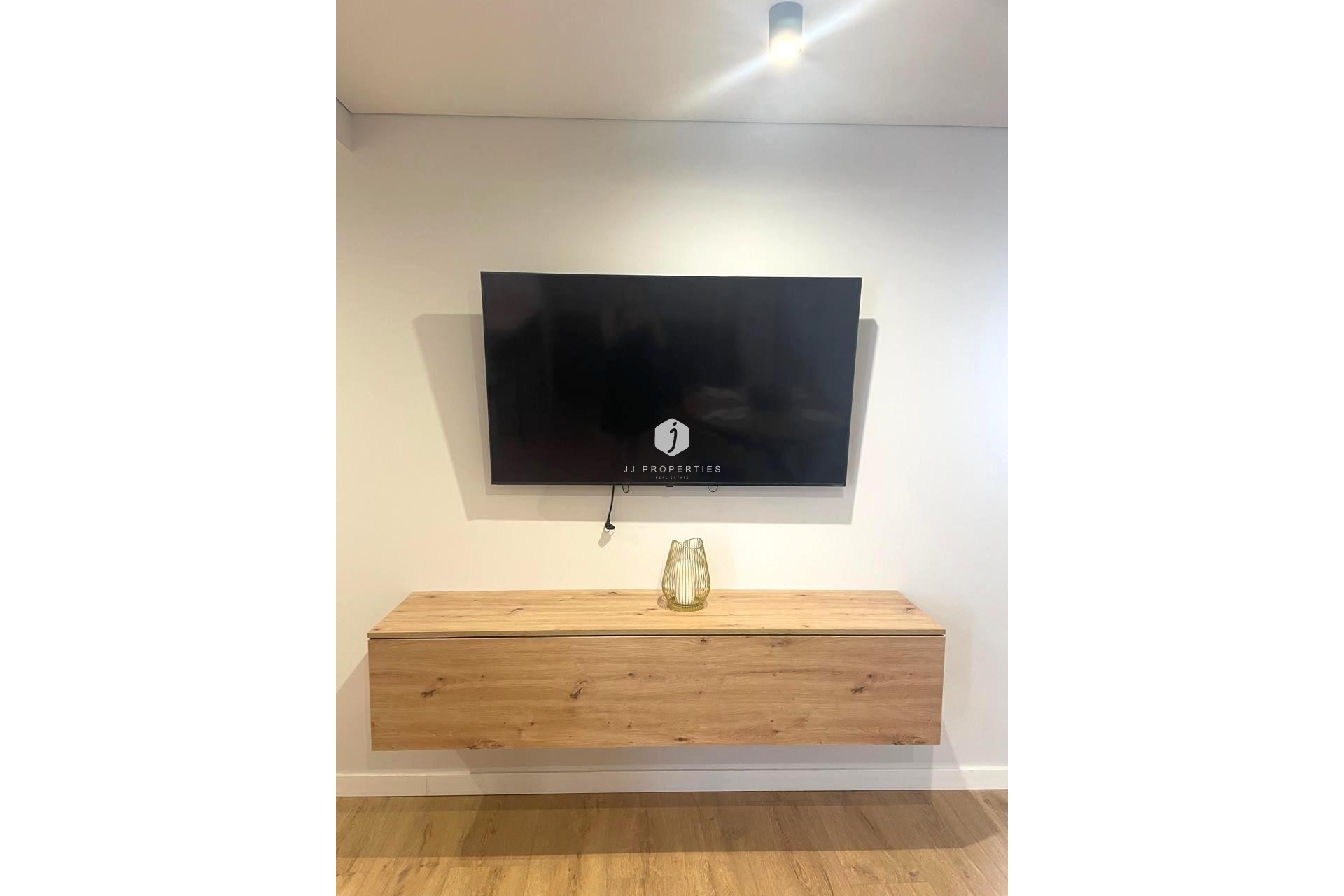 Tweedehands - Appartement / flat -
Torrevieja - Paseo maritimo