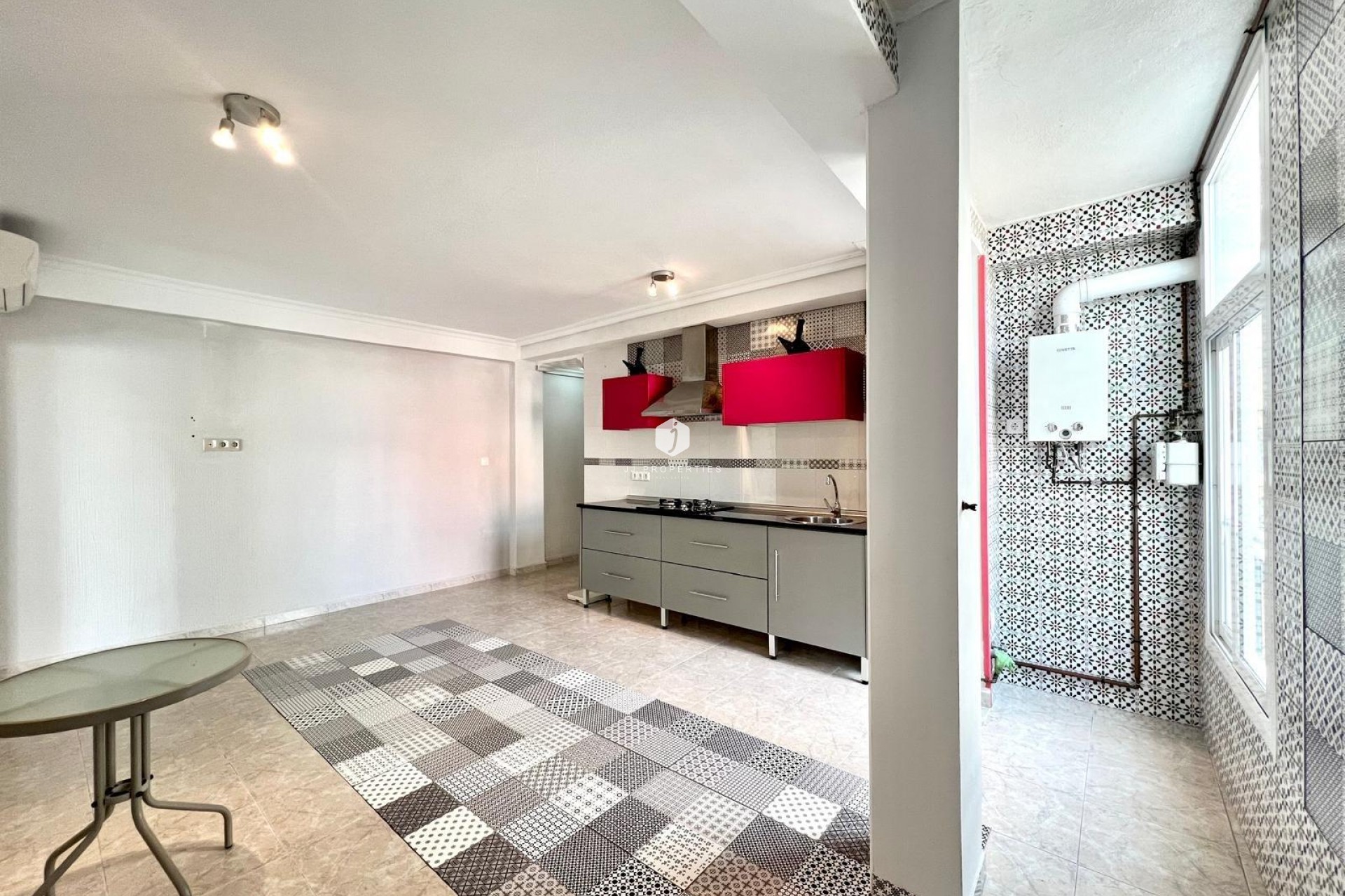 Tweedehands - Appartement / flat -
Torrevieja - Paseo maritimo