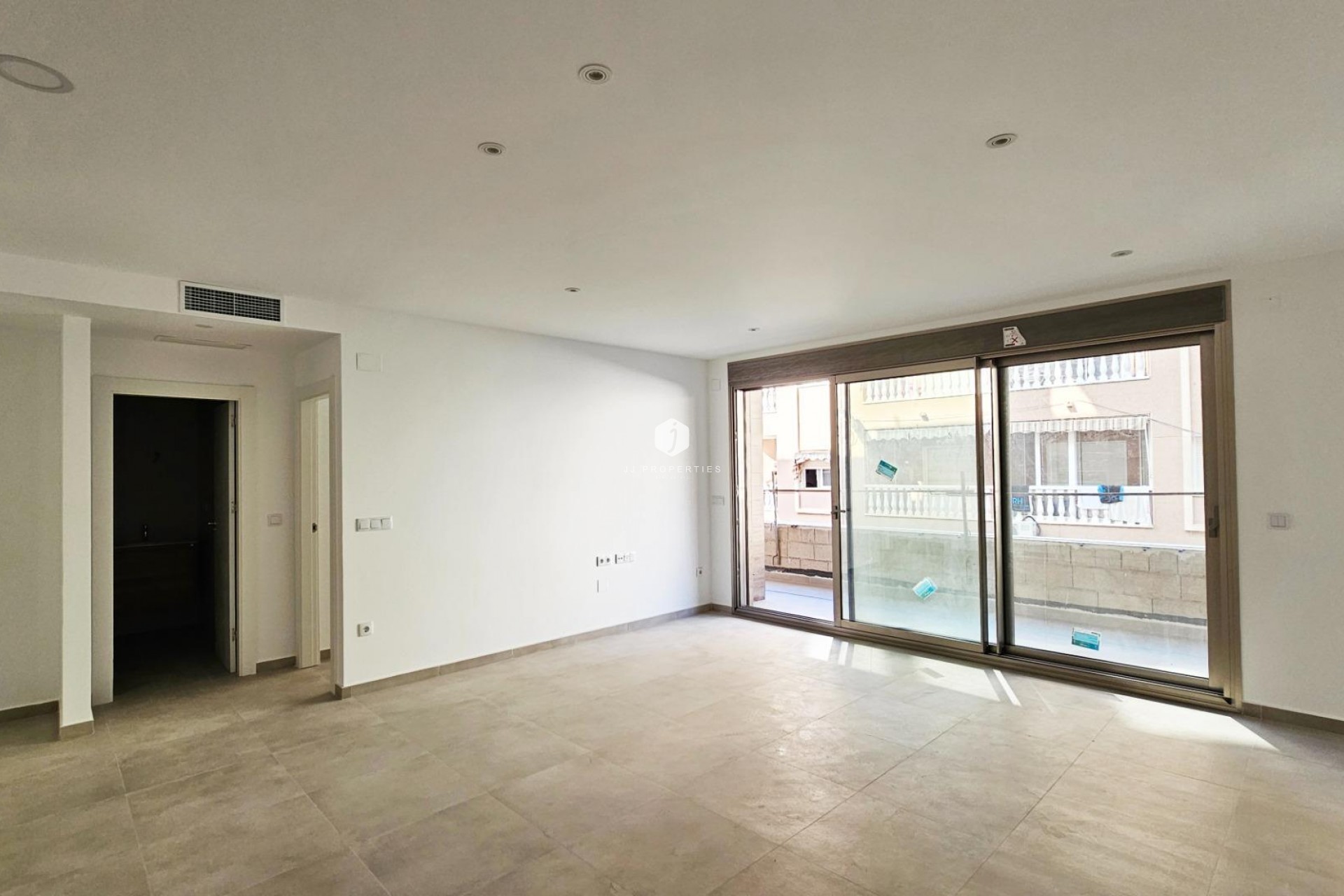 Tweedehands - Appartement / flat -
Torrevieja - Paseo maritimo