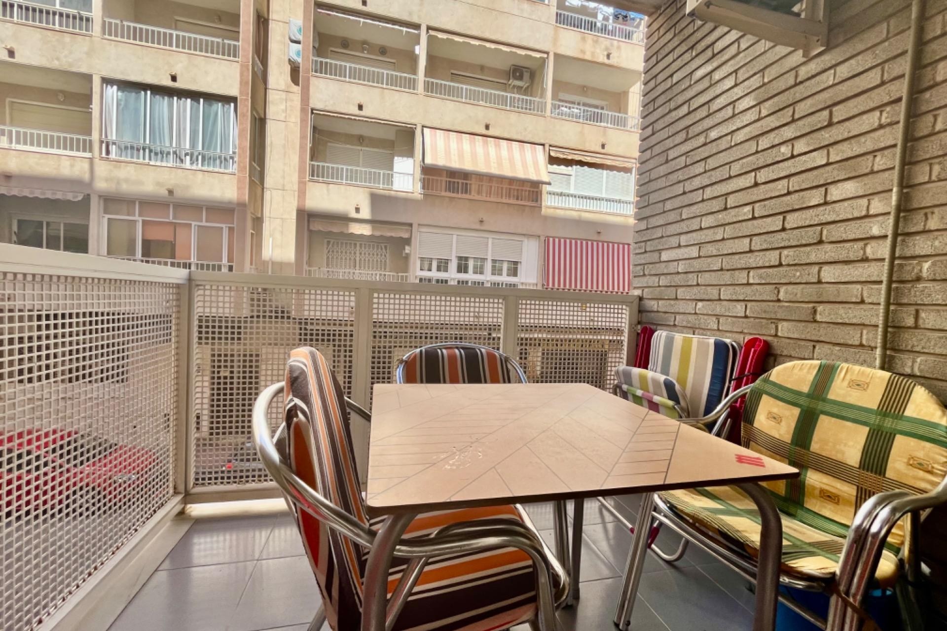 Tweedehands - Appartement / flat -
Torrevieja - Playa de los Locos