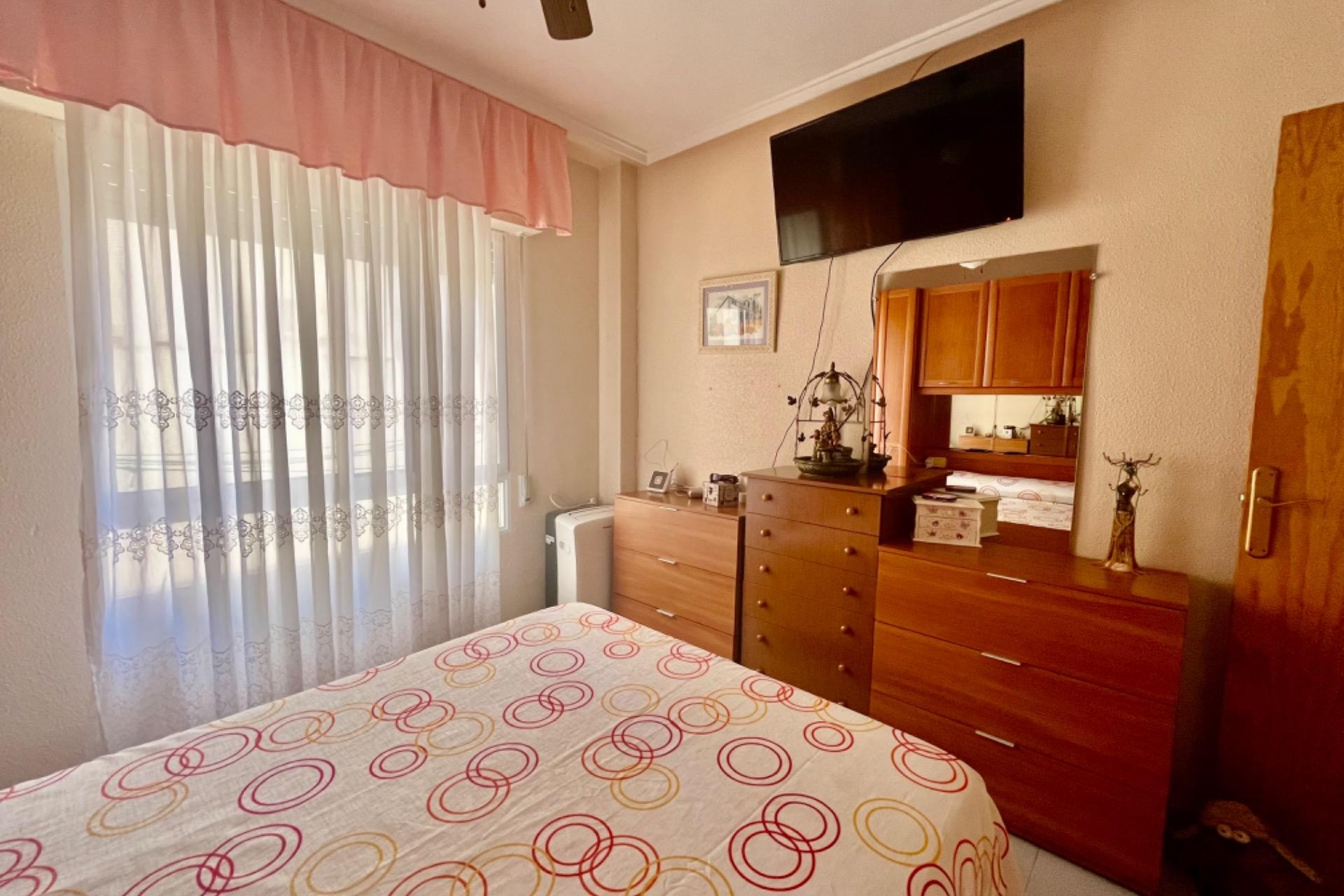 Tweedehands - Appartement / flat -
Torrevieja - Playa de los Locos