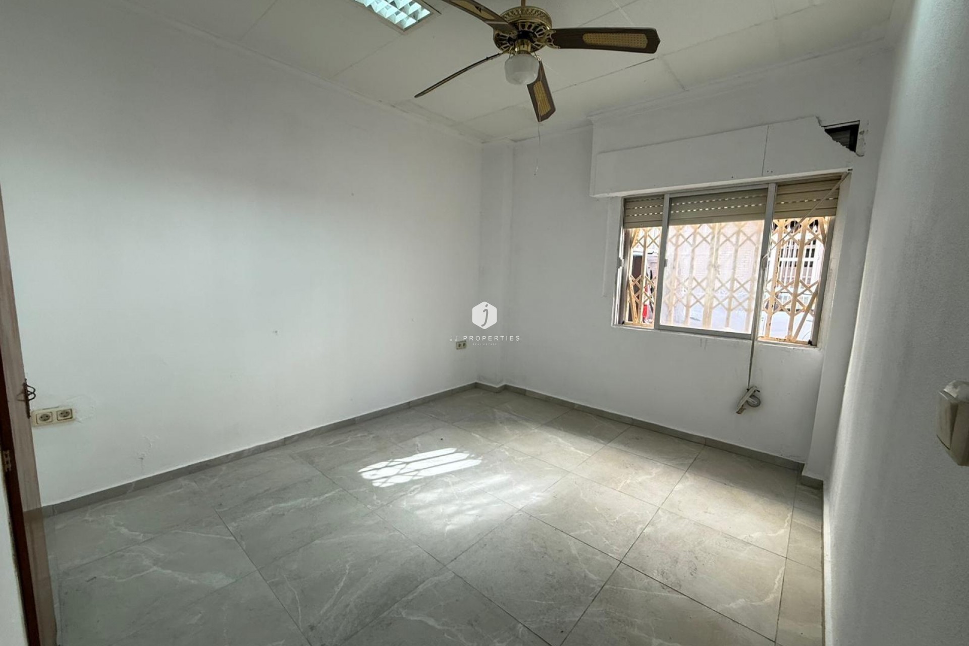 Tweedehands - Appartement / flat -
Torrevieja - Playa de los Locos