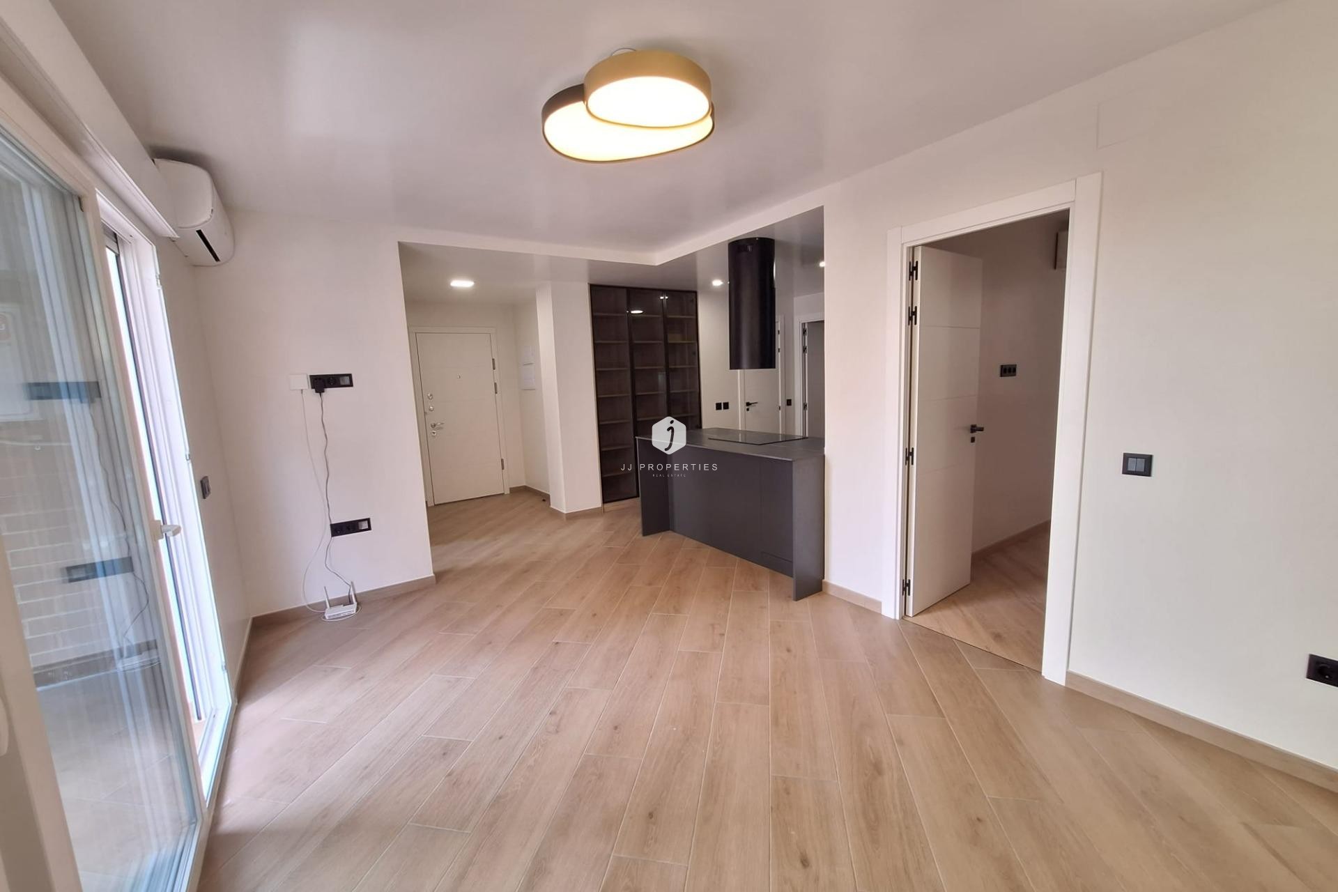 Tweedehands - Appartement / flat -
Torrevieja - Playa de los Locos
