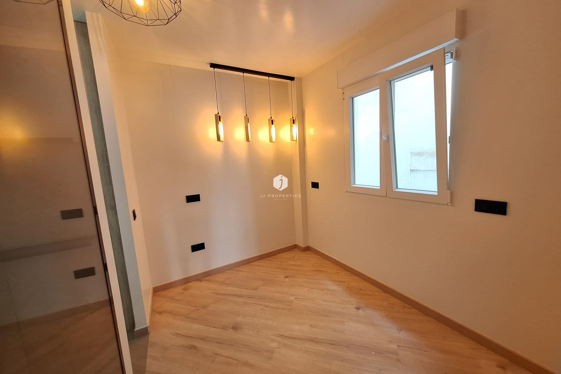 Tweedehands - Appartement / flat -
Torrevieja - Playa de los Locos