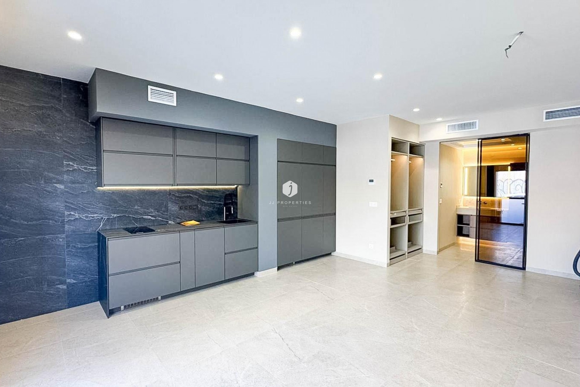 Tweedehands - Appartement / flat -
Torrevieja - Playa de los Locos