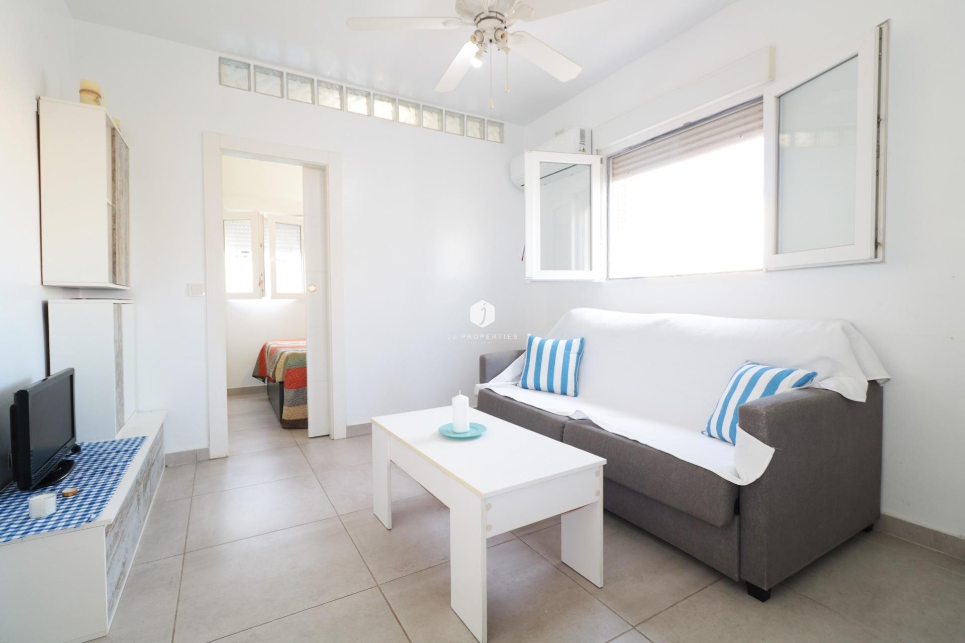 Tweedehands - Appartement / flat -
Torrevieja - Playa de los Naufragos