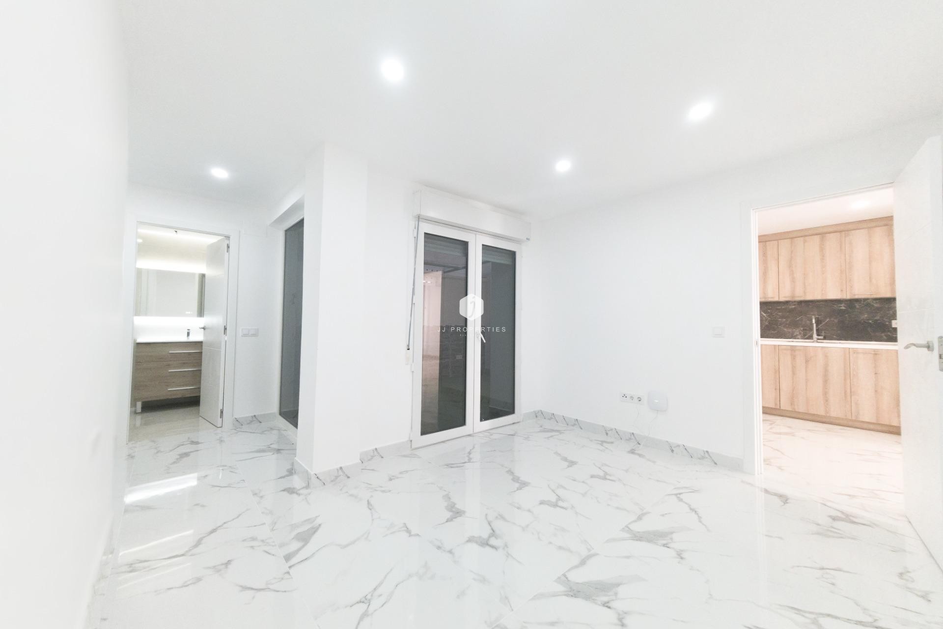 Tweedehands - Appartement / flat -
Torrevieja - Playa de los Naufragos