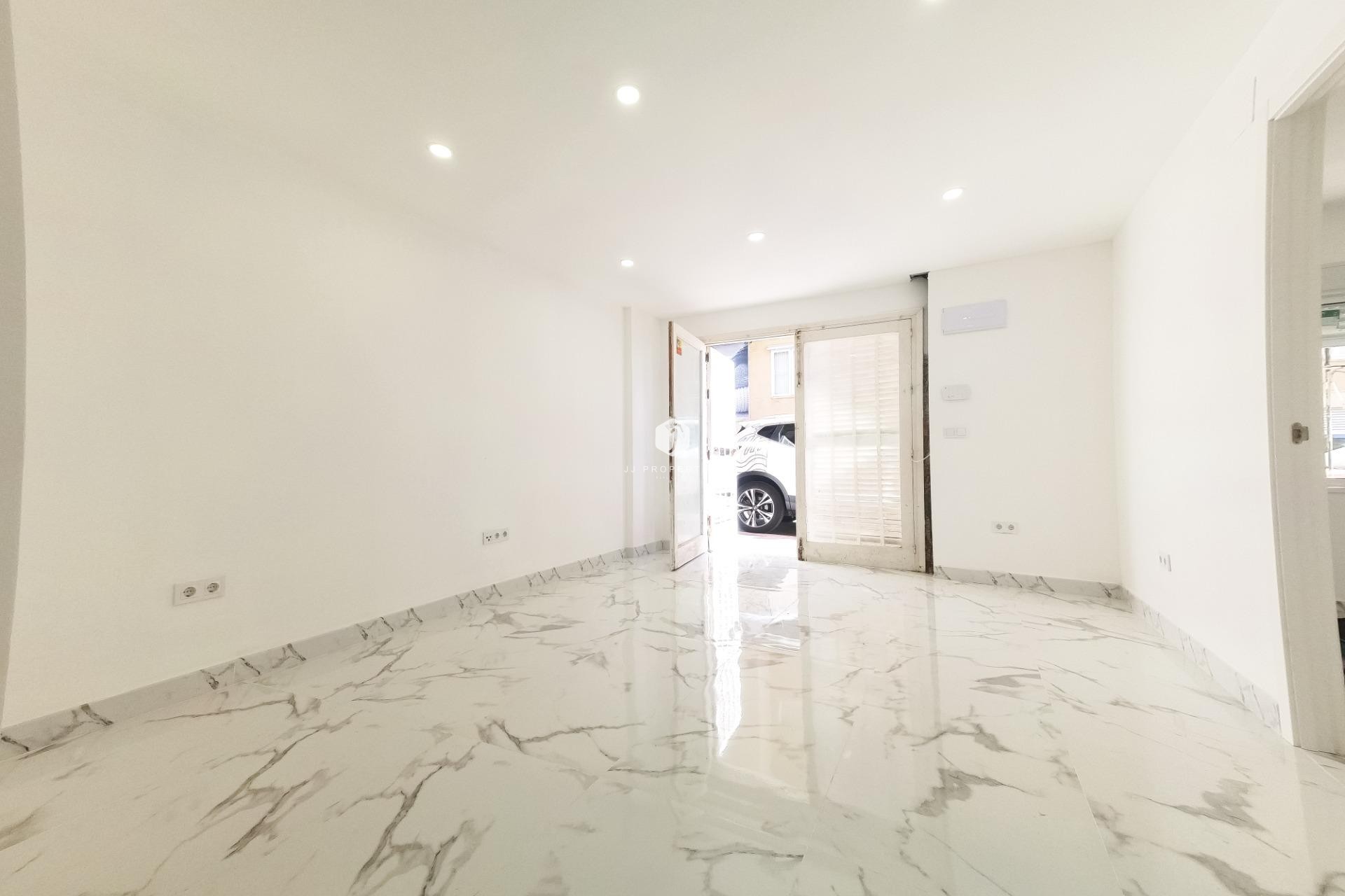 Tweedehands - Appartement / flat -
Torrevieja - Playa de los Naufragos