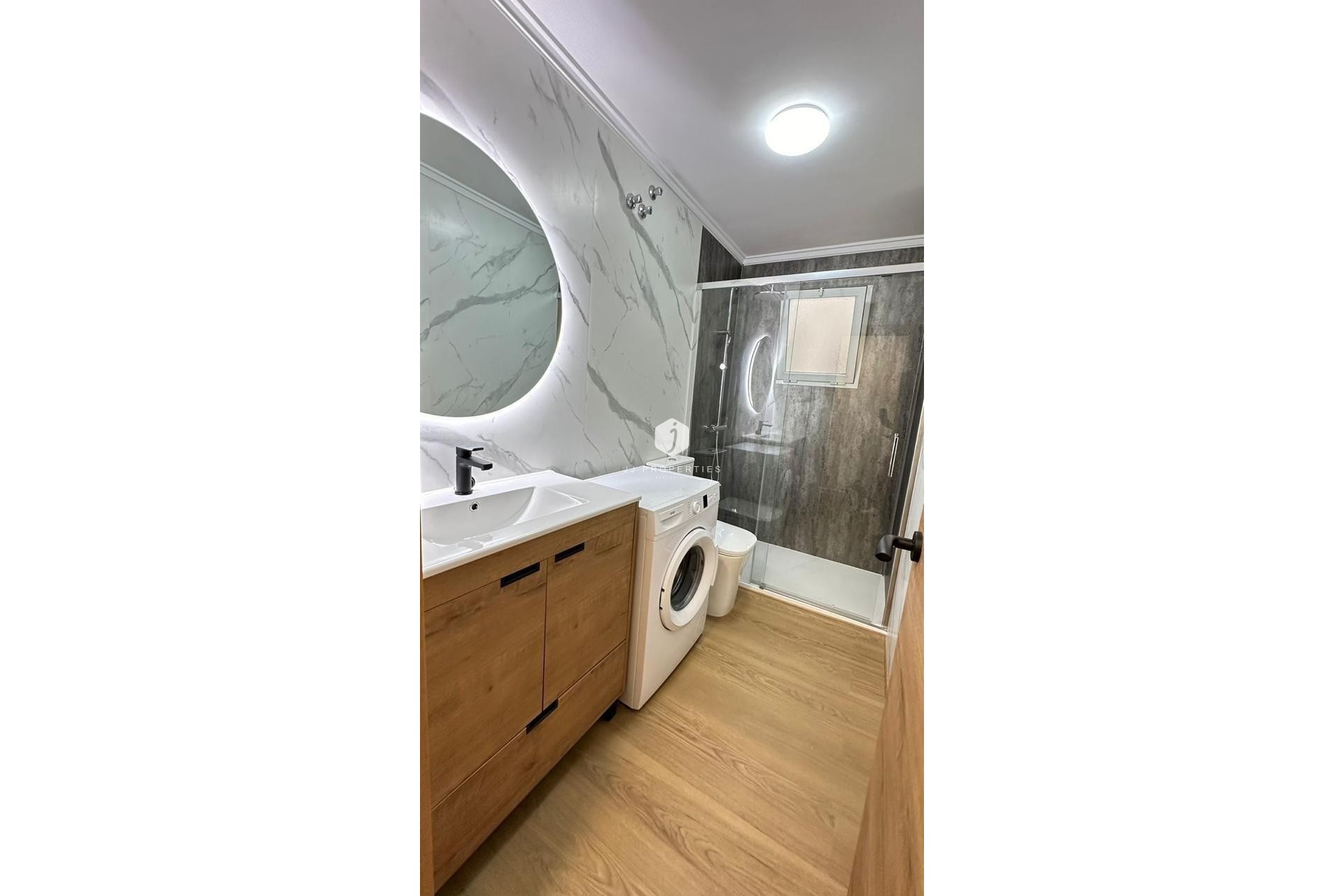 Tweedehands - Appartement / flat -
Torrevieja - Playa del Cura