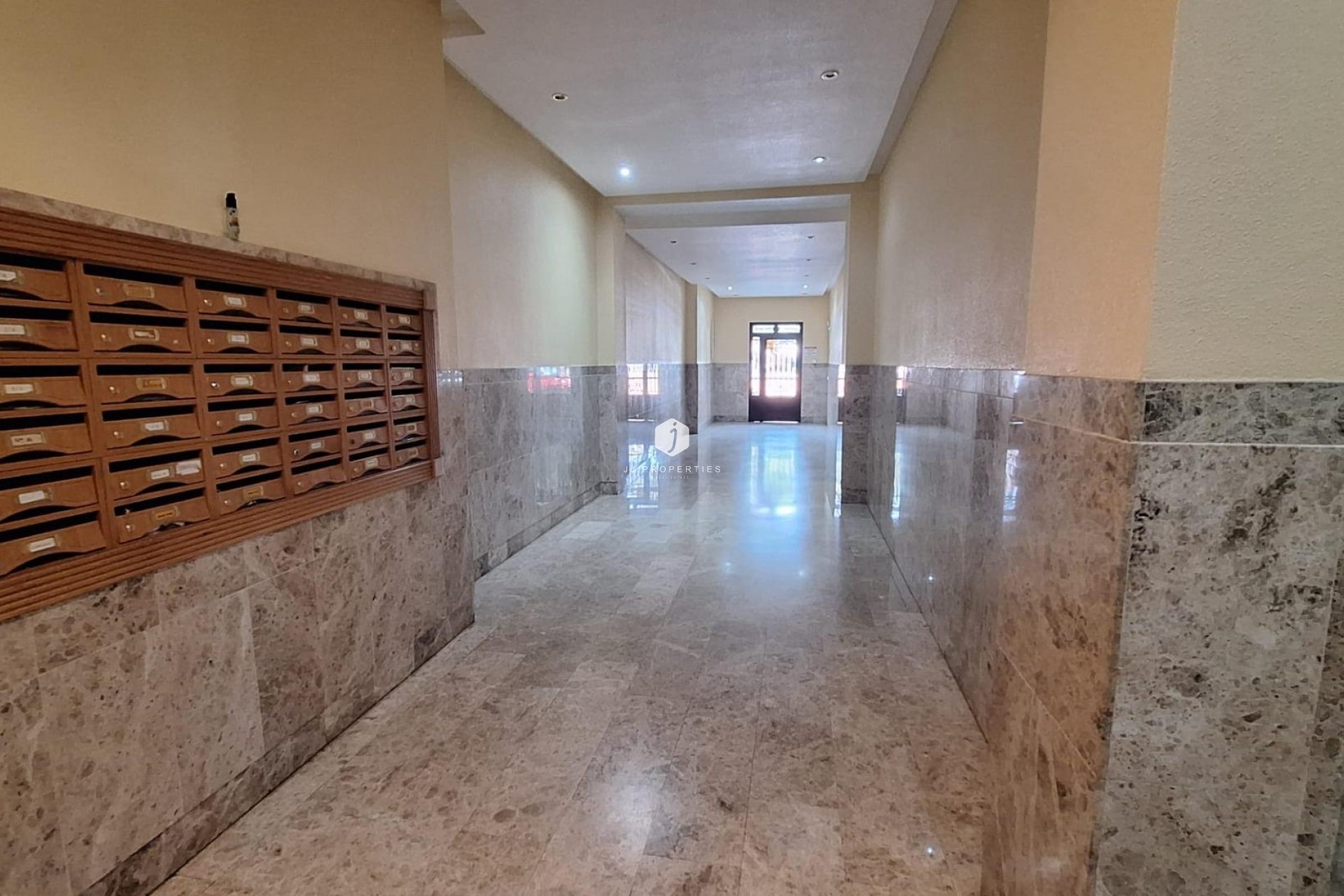 Tweedehands - Appartement / flat -
Torrevieja - Playa del Cura