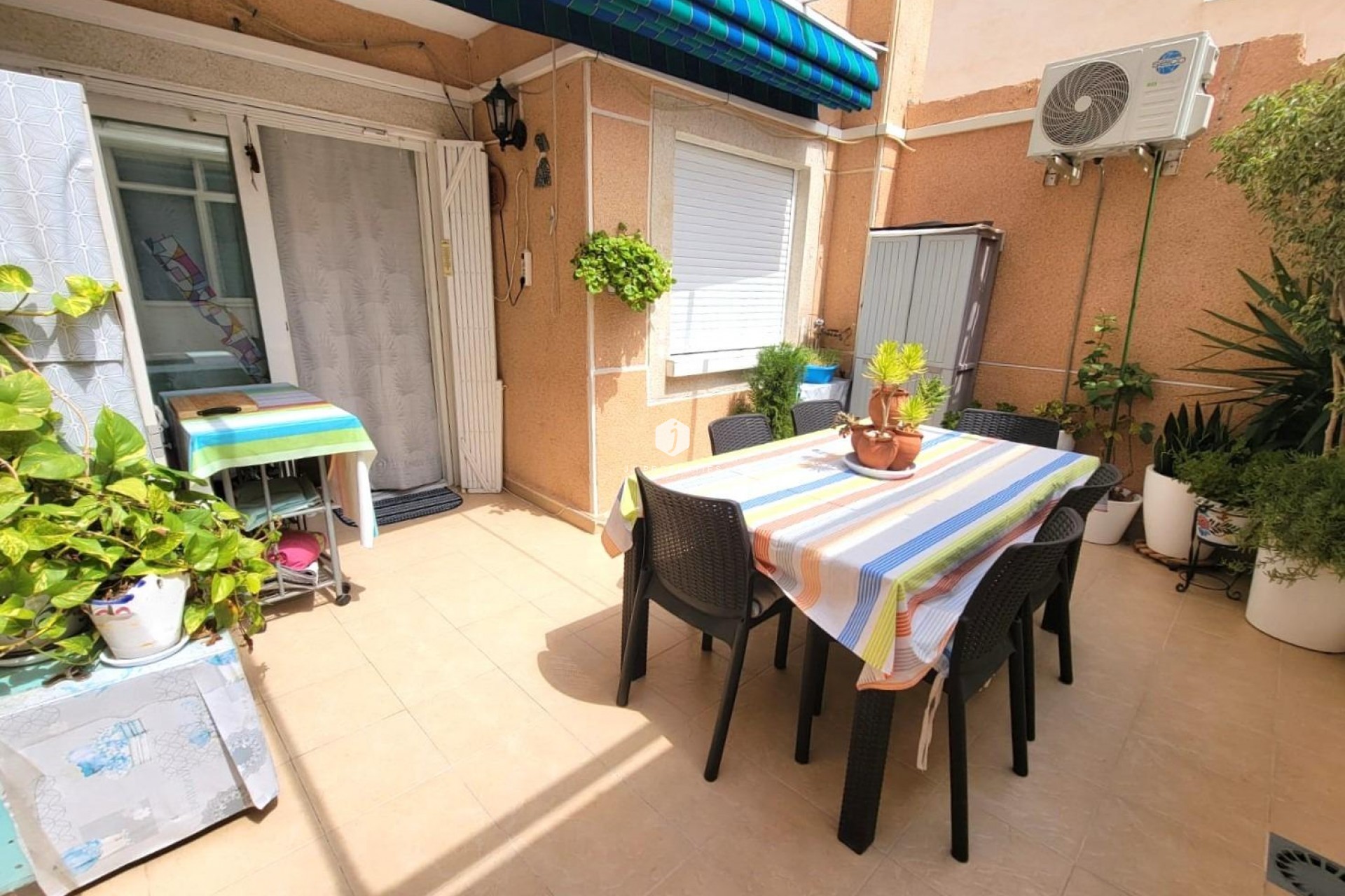 Tweedehands - Appartement / flat -
Torrevieja - Playa del Cura
