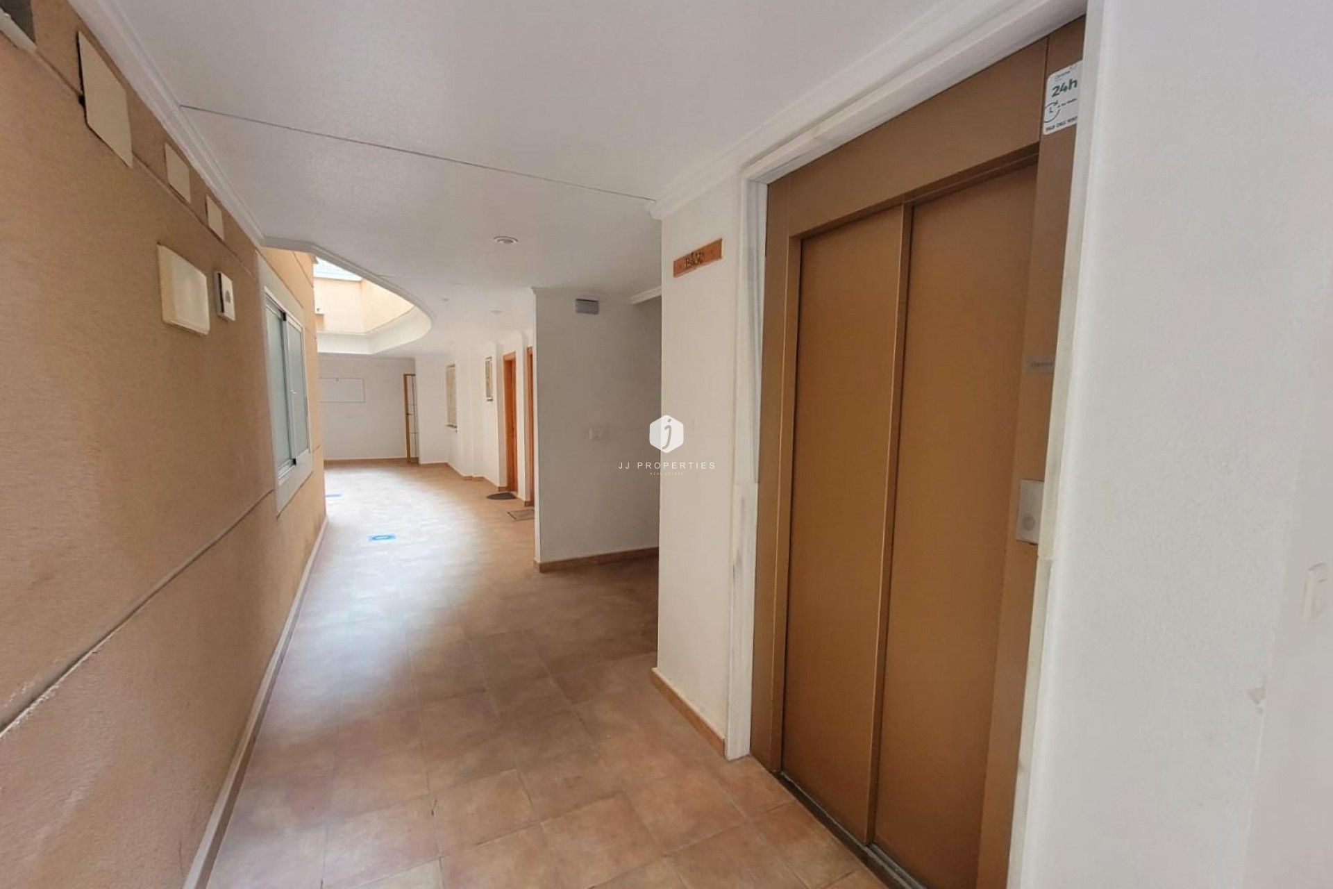 Tweedehands - Appartement / flat -
Torrevieja - Playa del Cura
