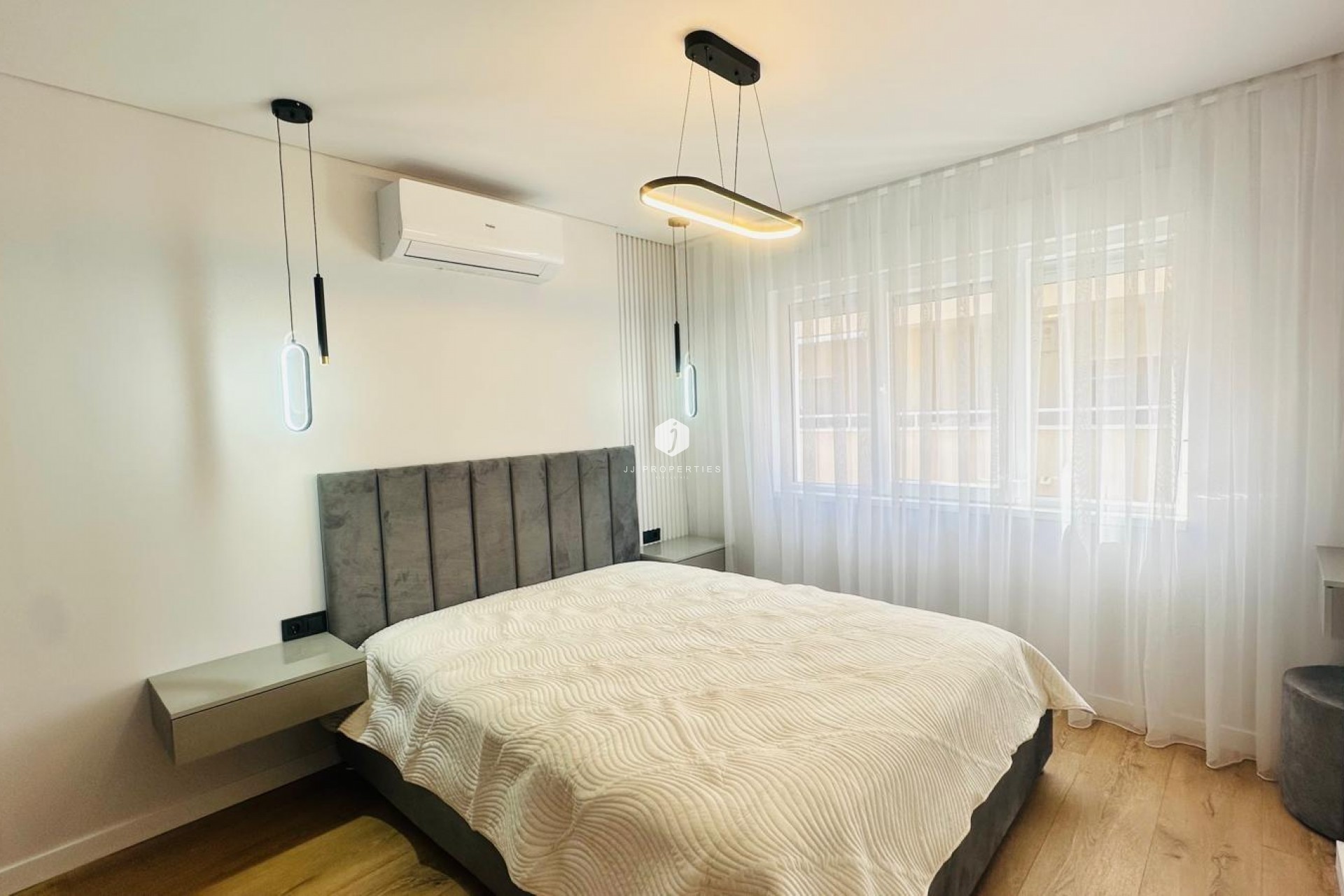 Tweedehands - Appartement / flat -
Torrevieja - Playa del Cura