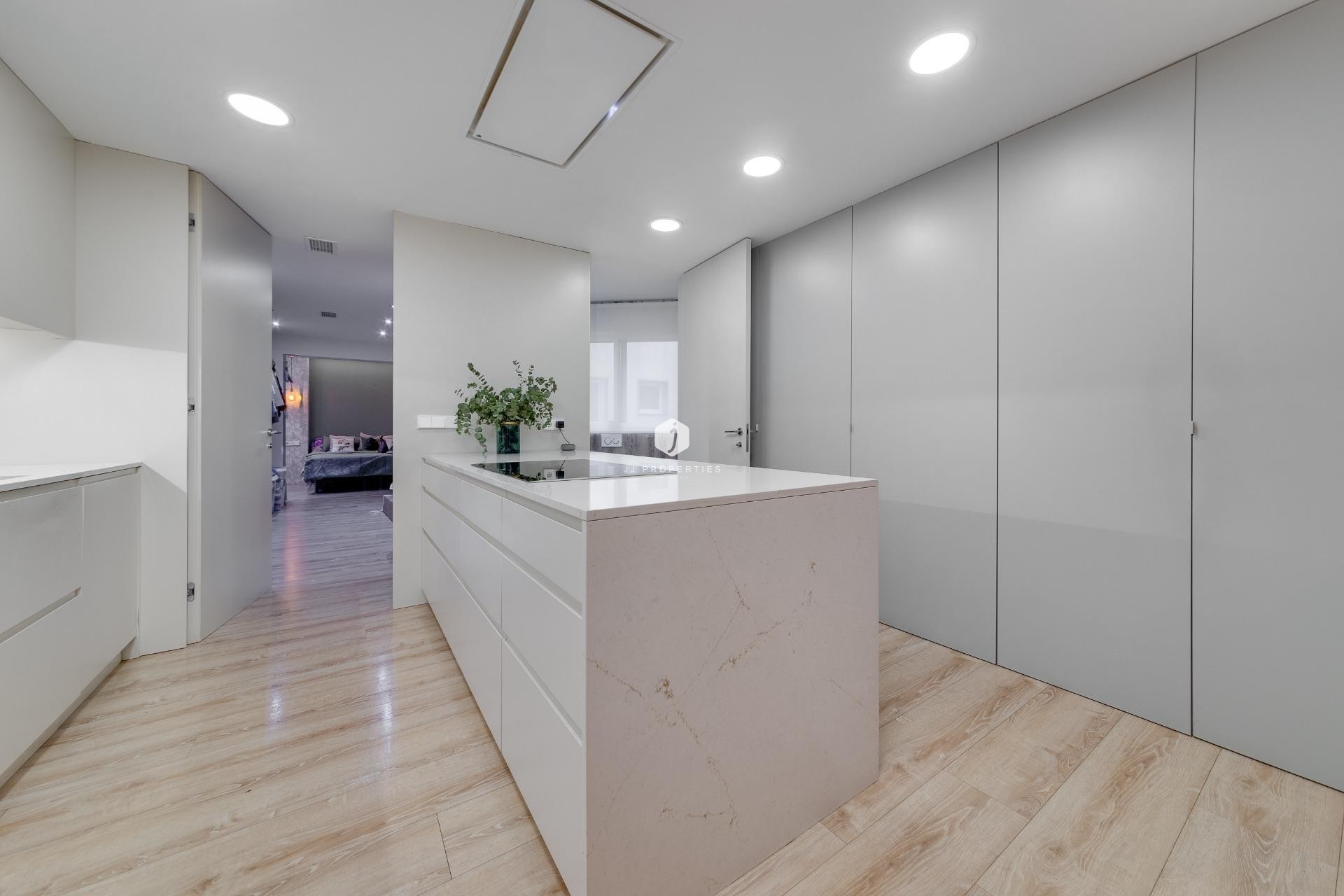 Tweedehands - Appartement / flat -
Torrevieja - Playa del Cura