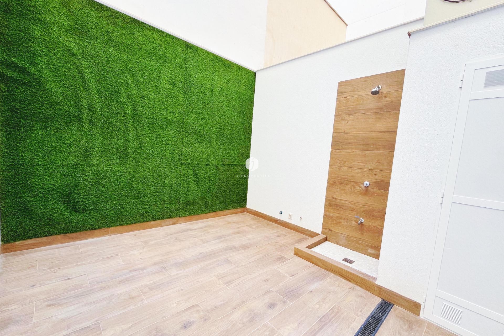 Tweedehands - Appartement / flat -
Torrevieja - Playa del Cura