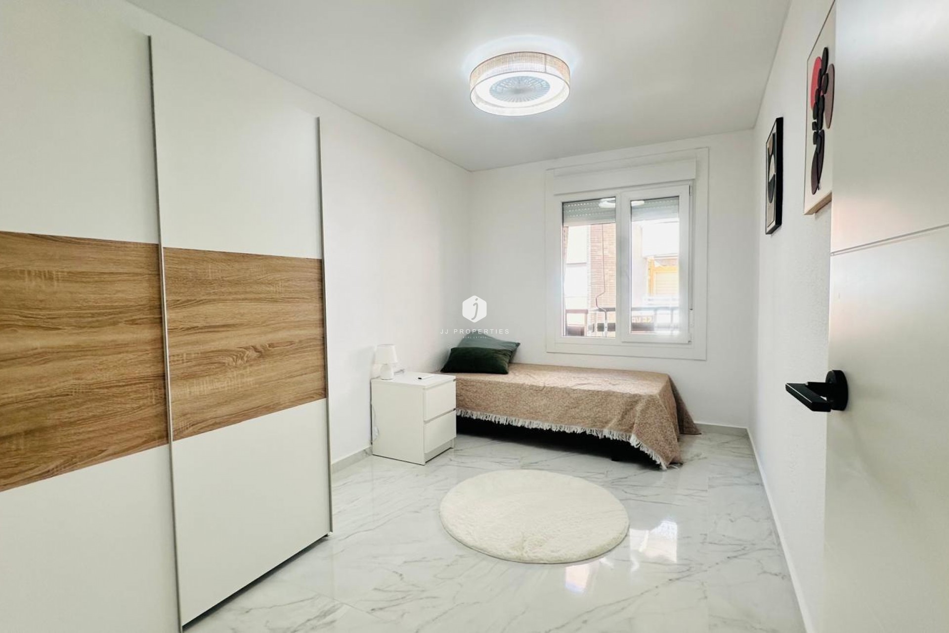 Tweedehands - Appartement / flat -
Torrevieja - Playa del Cura