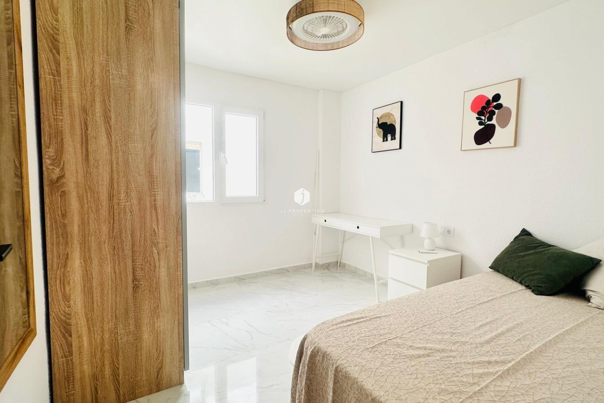 Tweedehands - Appartement / flat -
Torrevieja - Playa del Cura