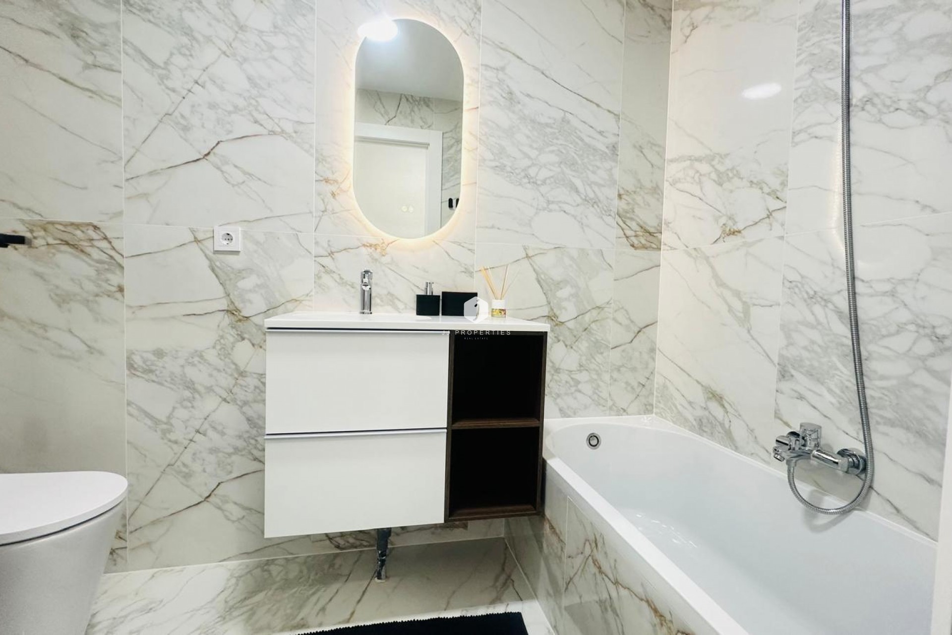 Tweedehands - Appartement / flat -
Torrevieja - Playa del Cura