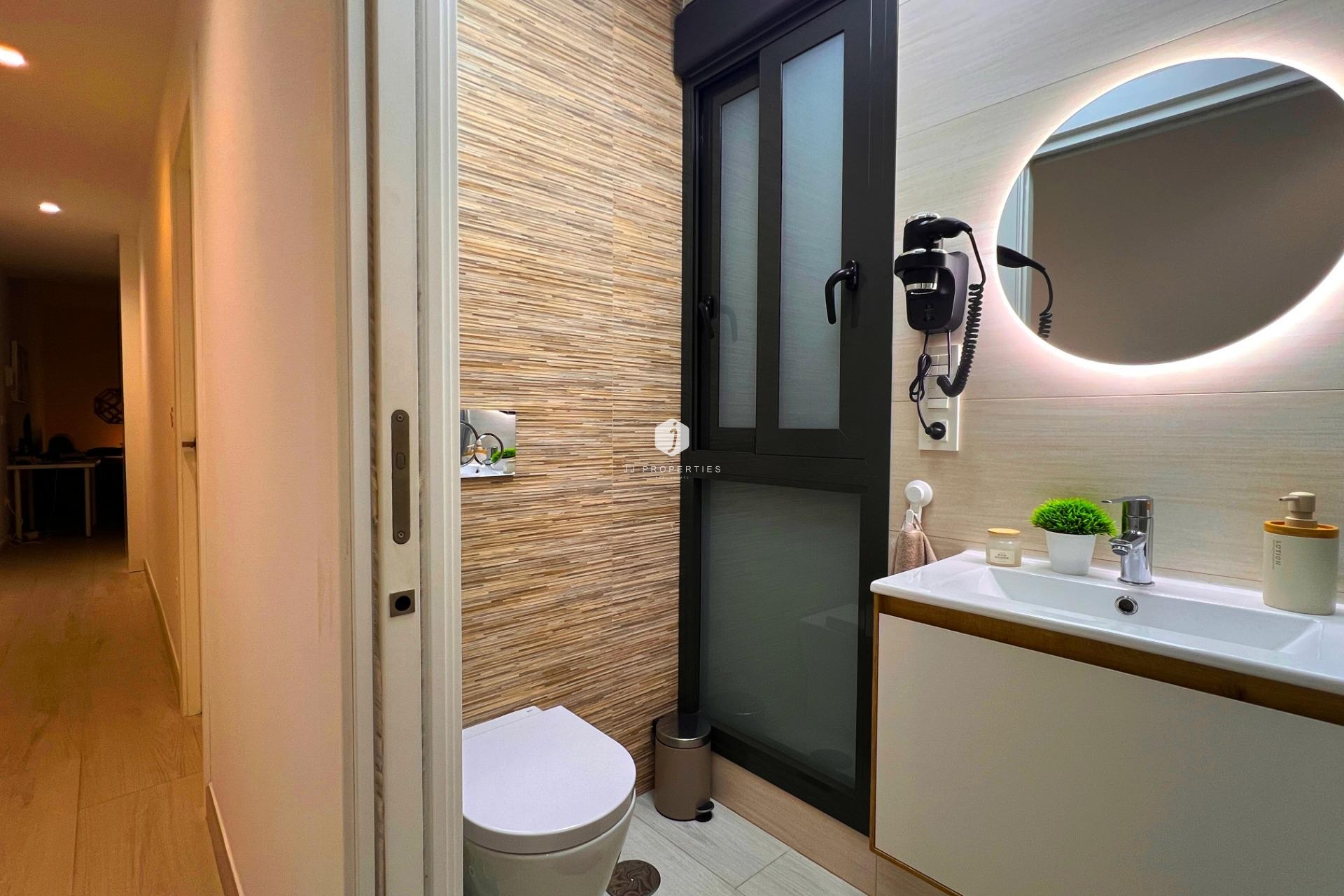 Tweedehands - Appartement / flat -
Torrevieja - Playa del Cura