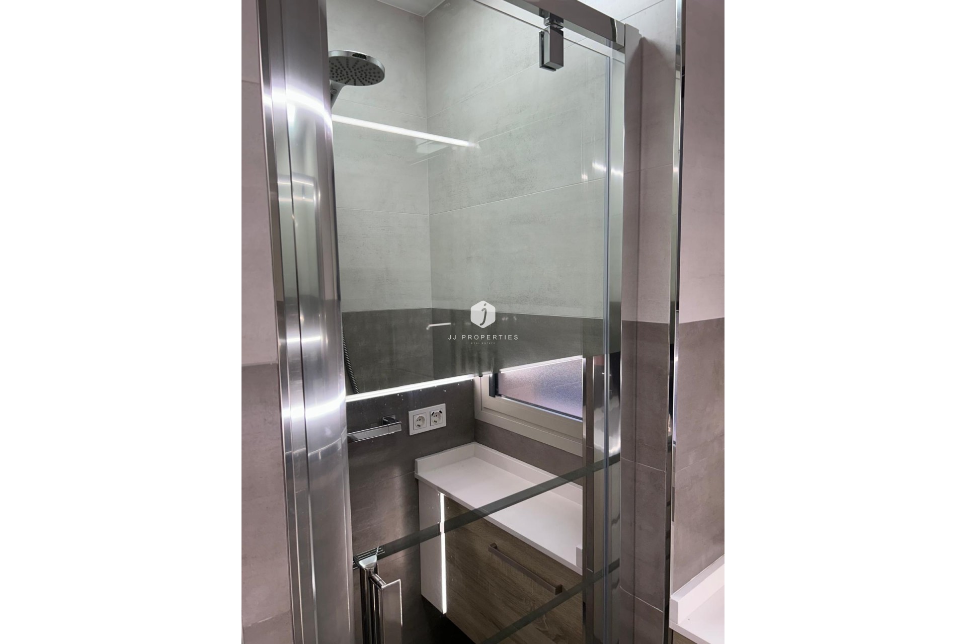 Tweedehands - Appartement / flat -
Torrevieja - Playa del Cura